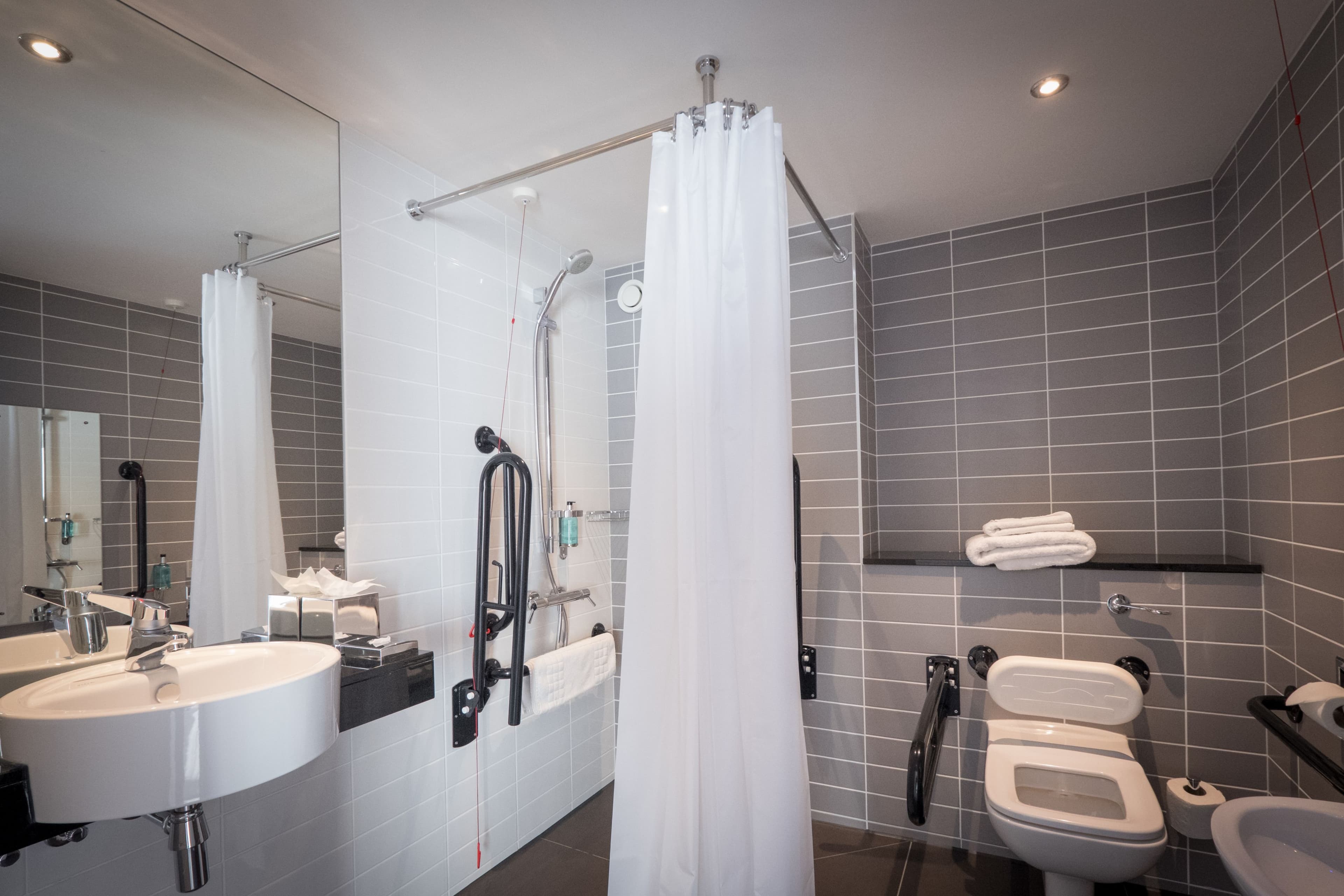 Holiday Inn Express Stockport — 9