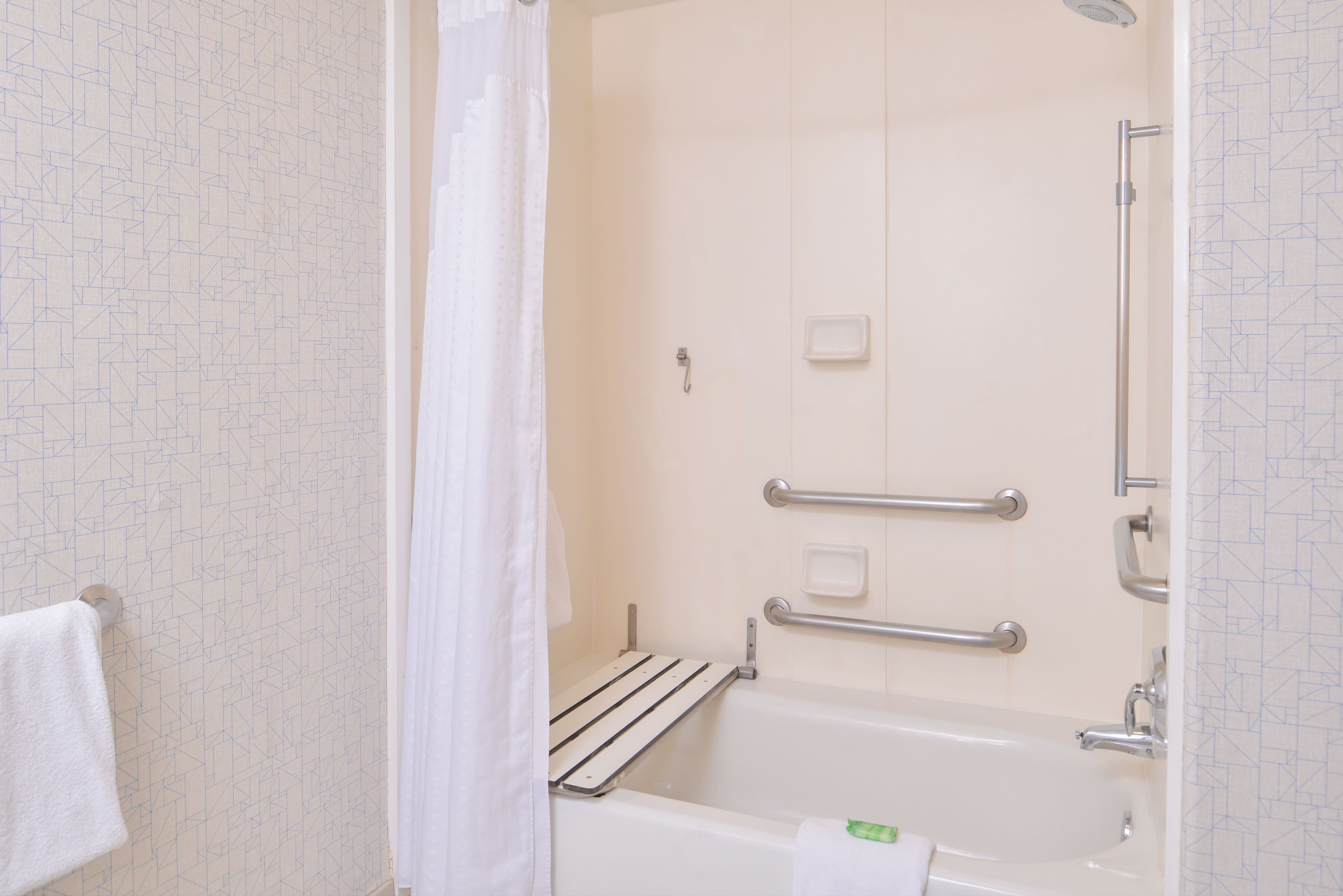 Holiday Inn Express Stockton Southeast — 11
