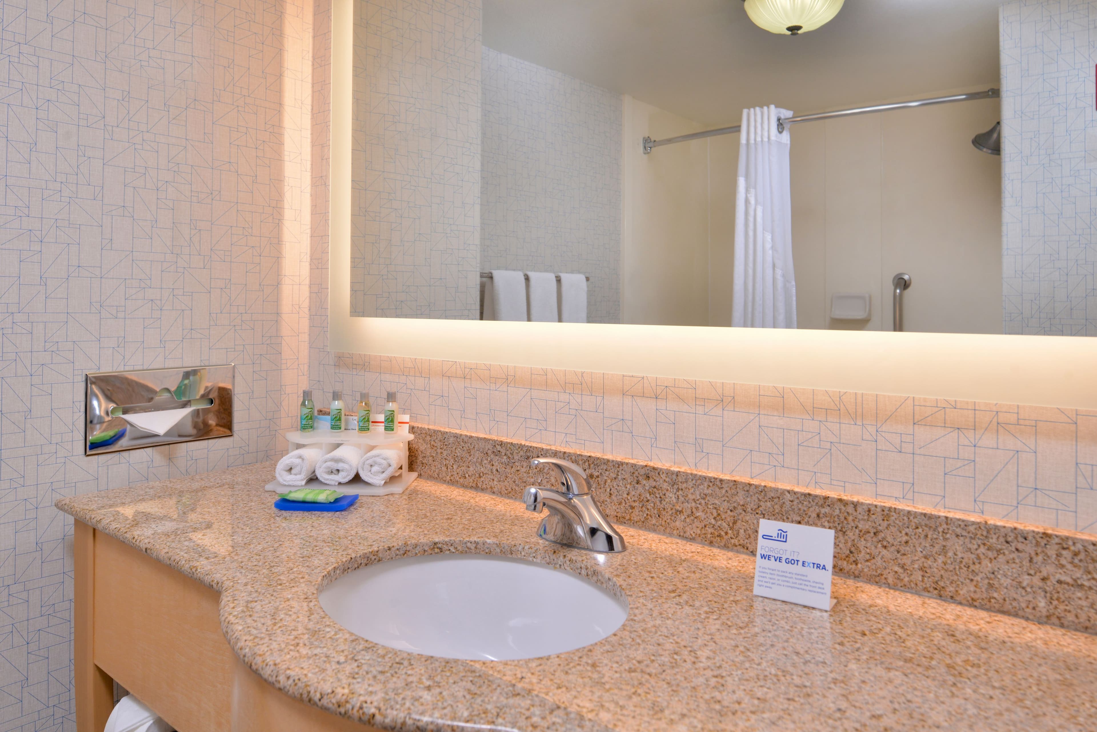 Holiday Inn Express Stockton Southeast - Image 2