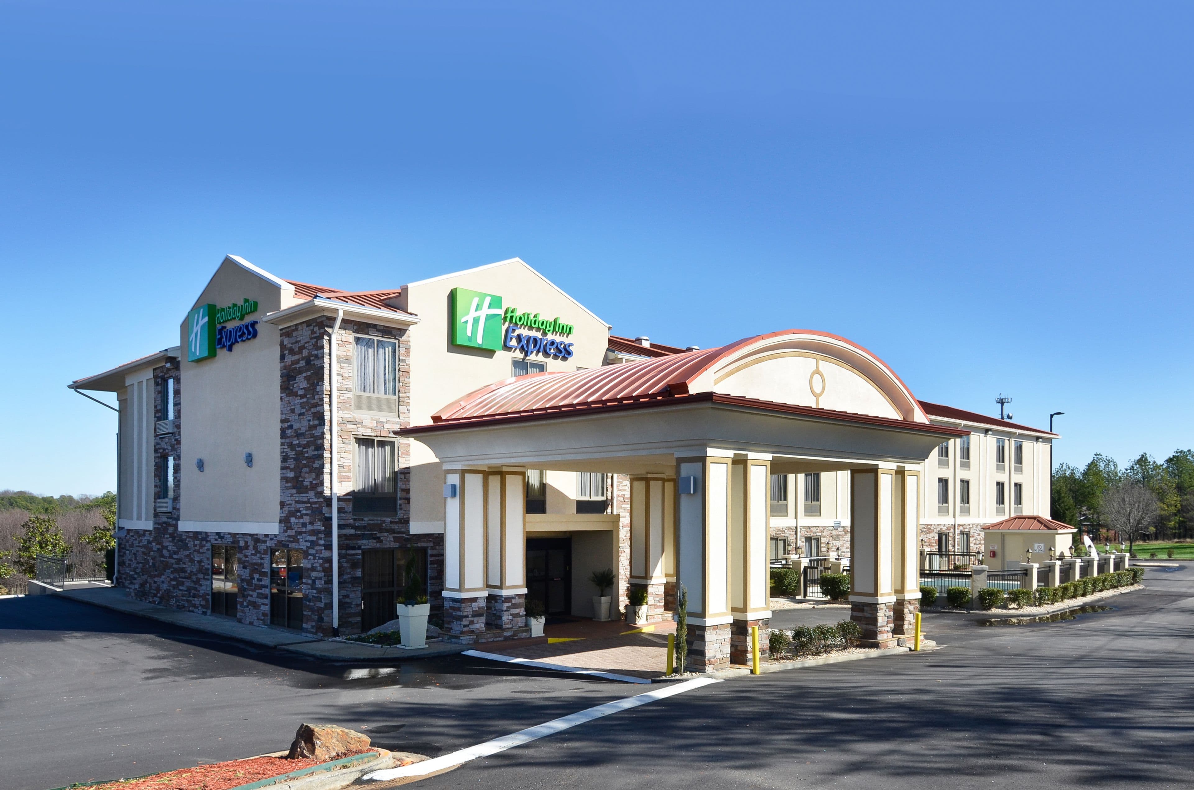 Holiday Inn Express Atlanta-Stone Mountain - Image 1