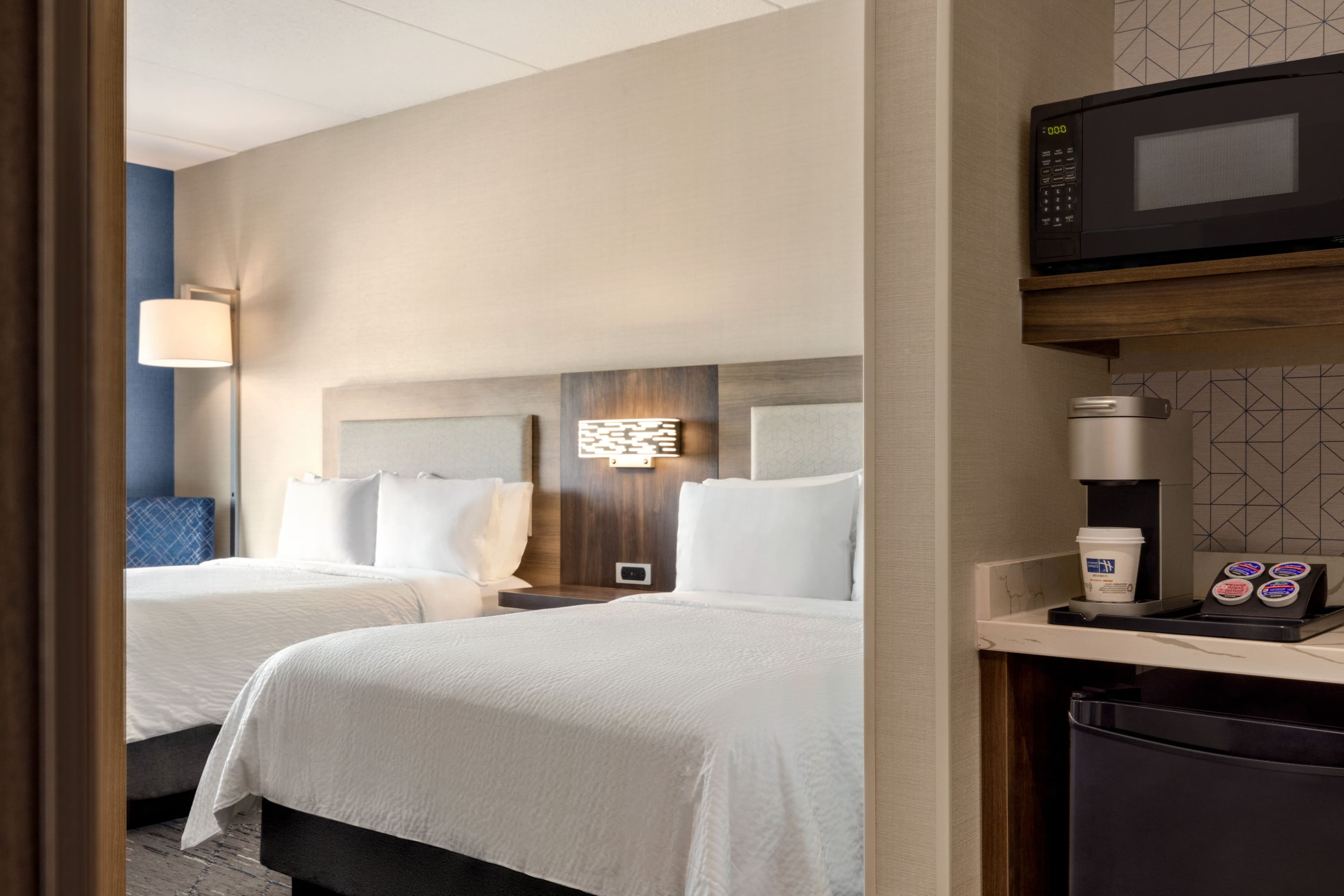 Holiday Inn Express Strathroy — 23