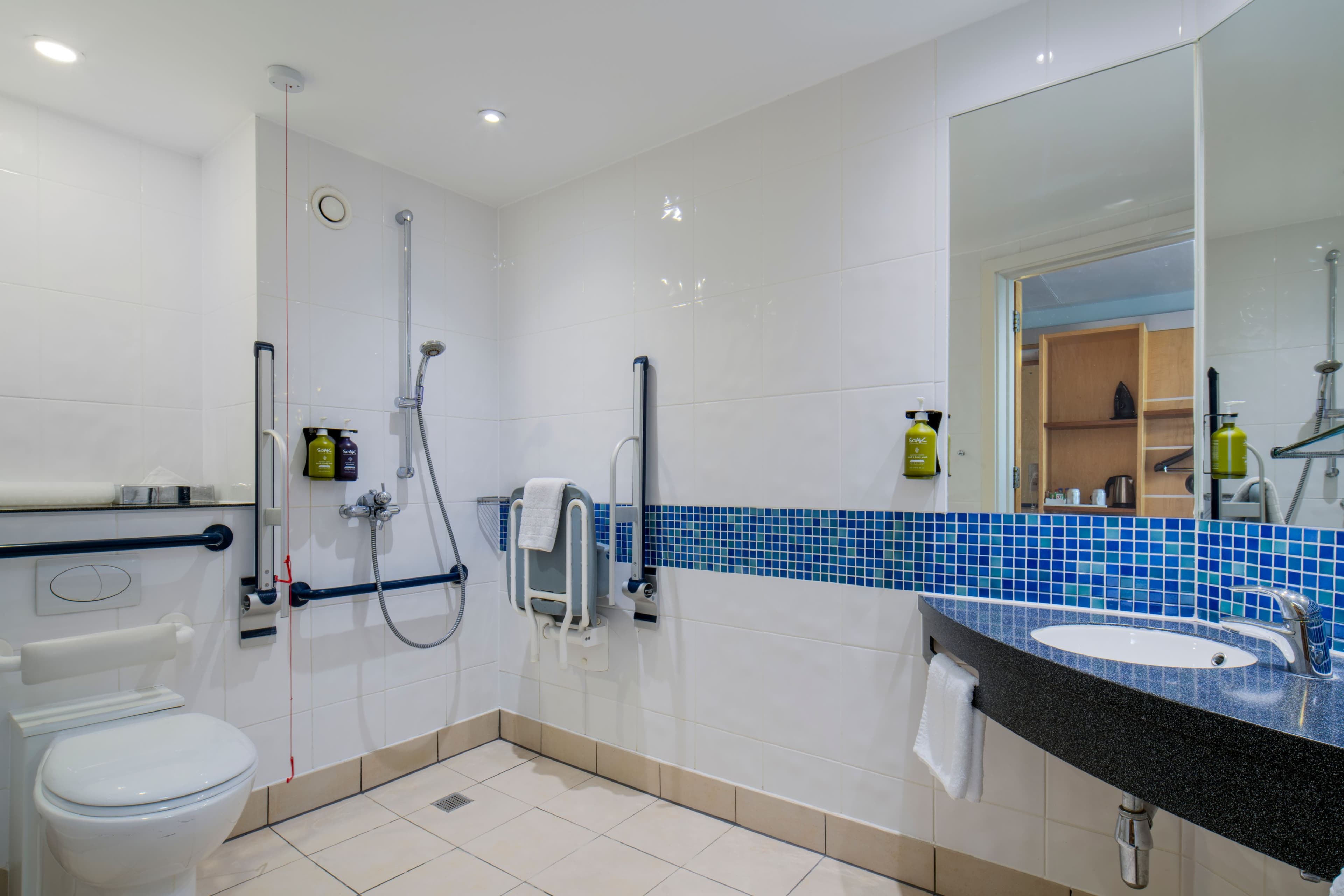 Holiday Inn Express London - Epsom Downs — 28