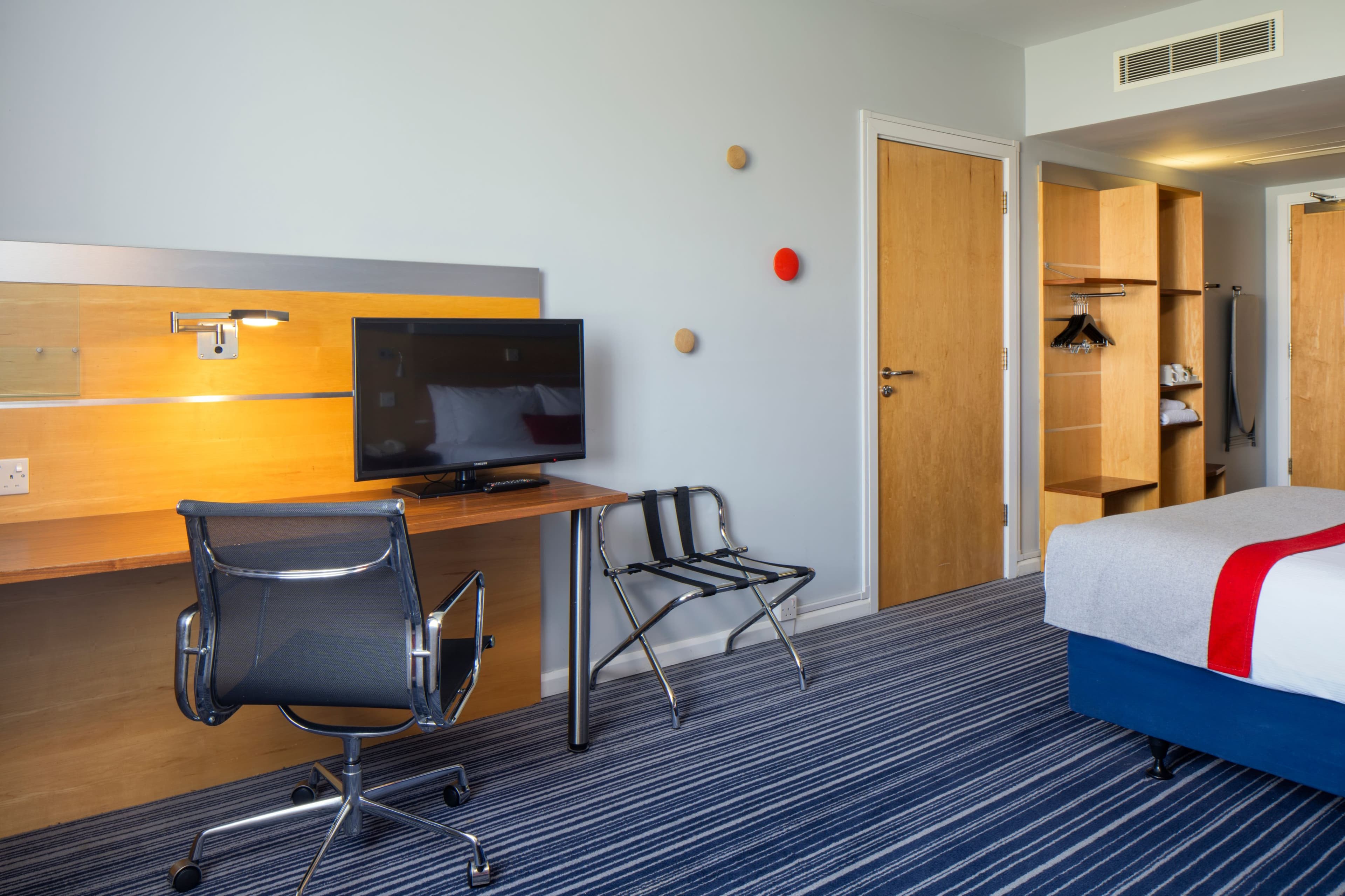 Holiday Inn Express London - Epsom Downs — 29