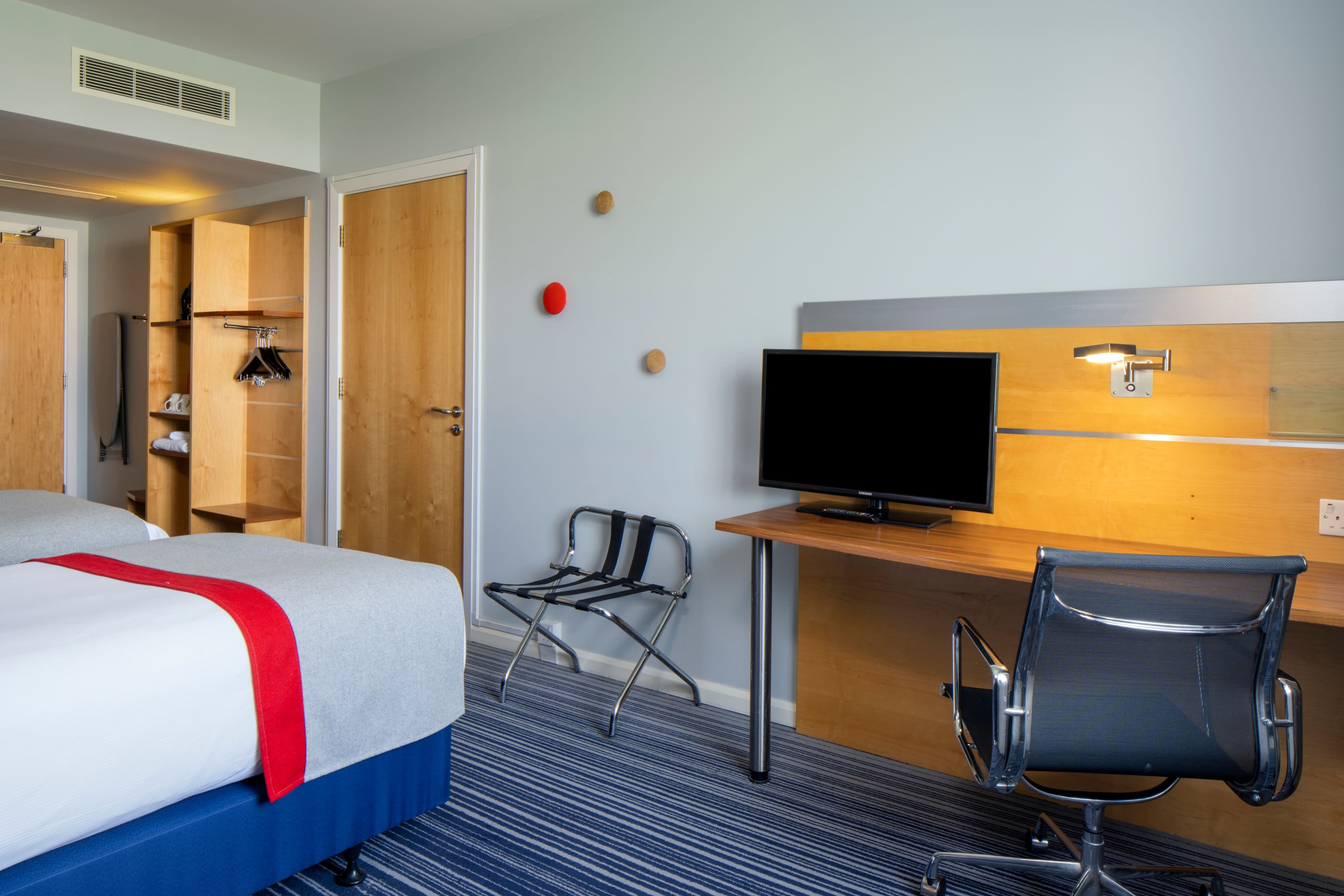 Holiday Inn Express London - Epsom Downs — 39