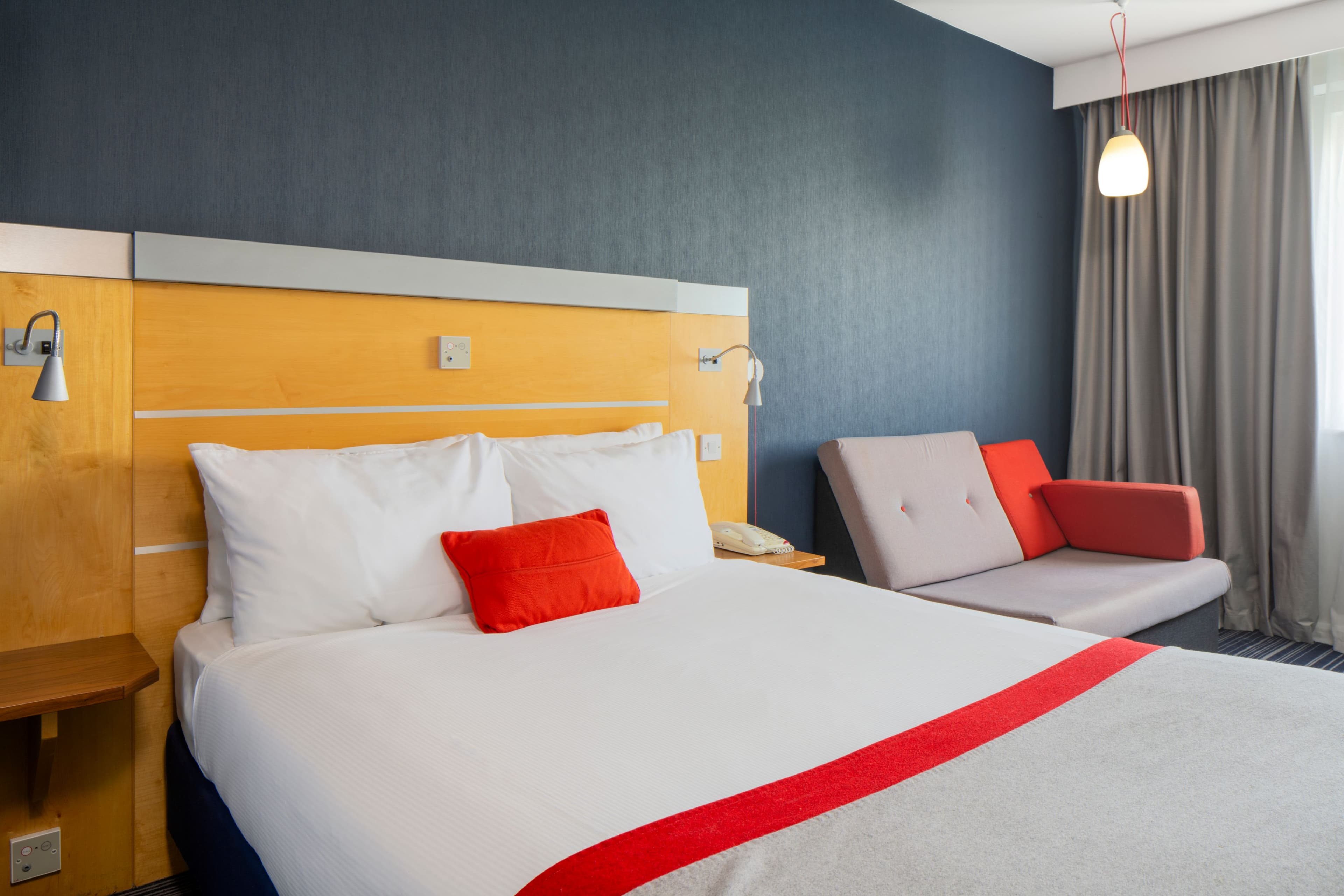 Holiday Inn Express London - Epsom Downs — 15