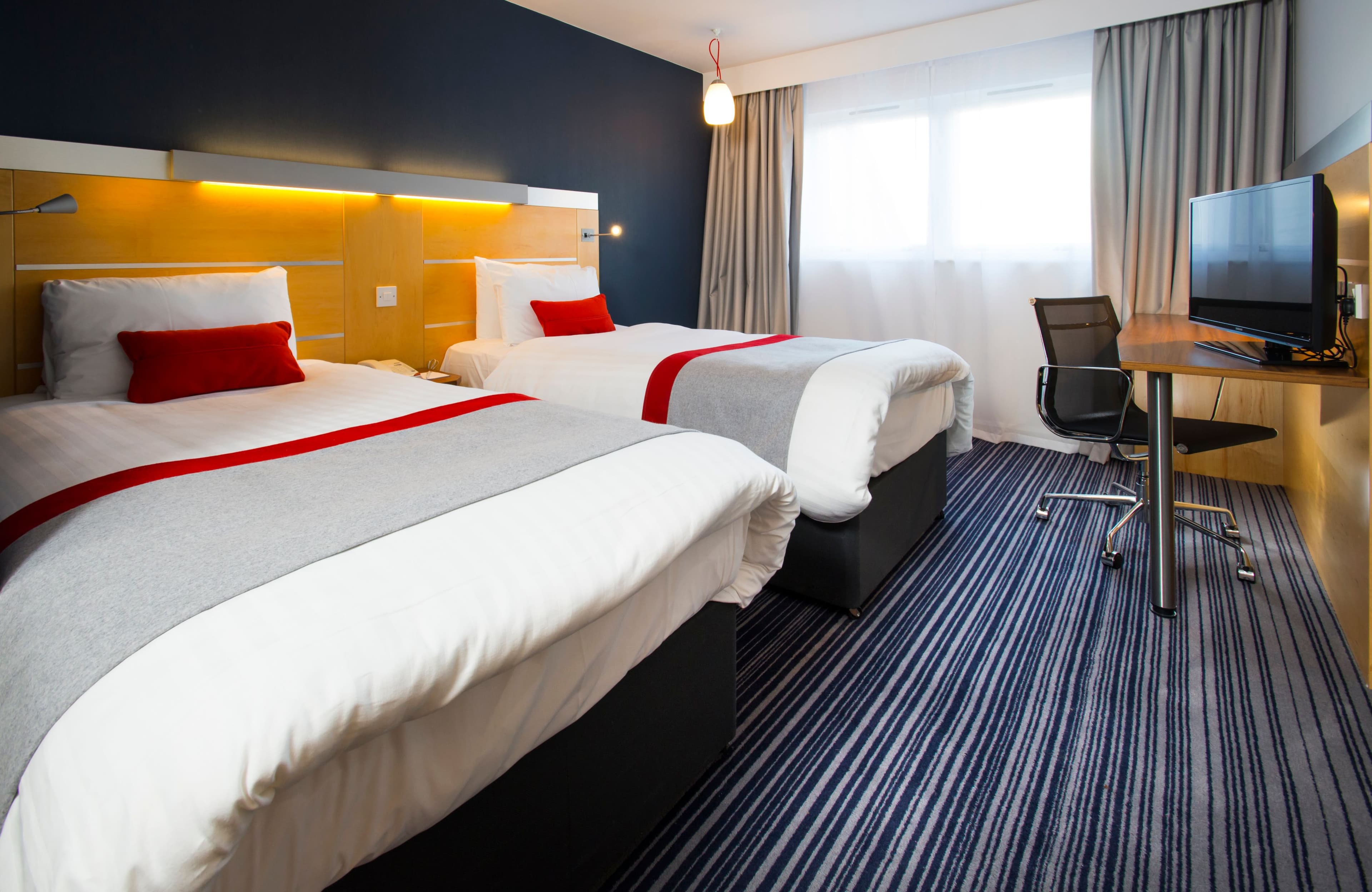 Holiday Inn Express London - Epsom Downs — 52