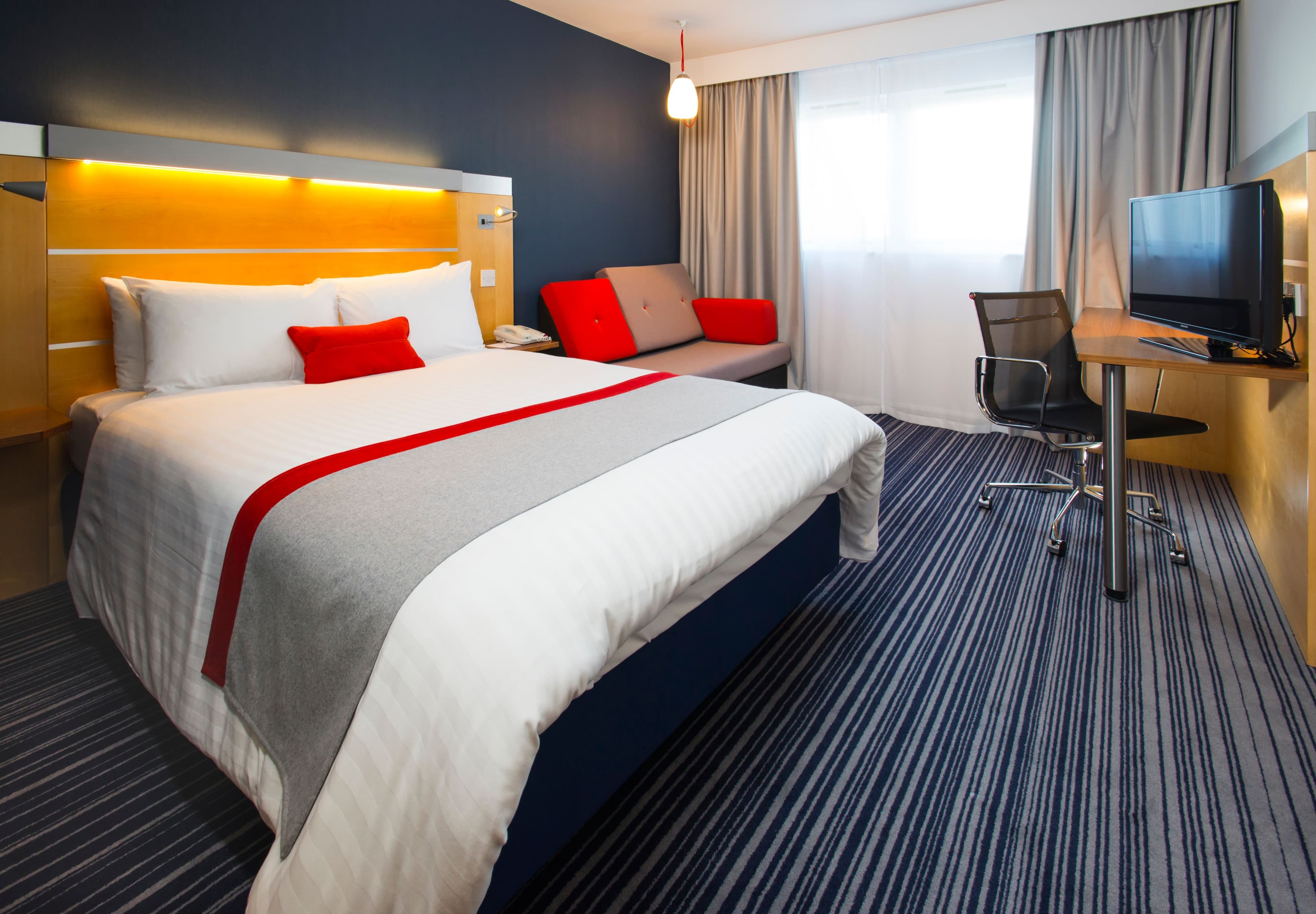 Holiday Inn Express London - Epsom Downs — 22