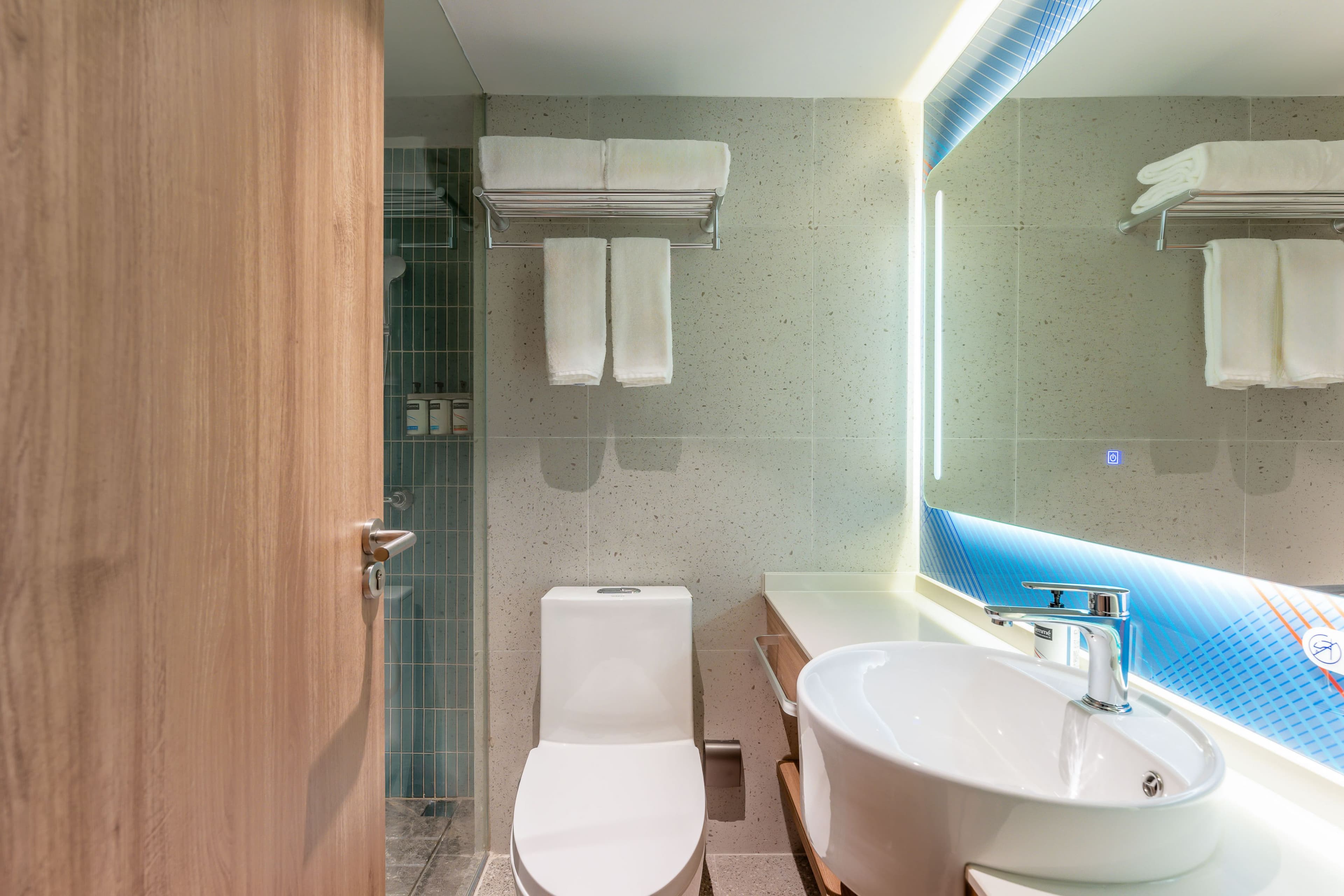 Holiday Inn Express Suzhou City Center - Image 4