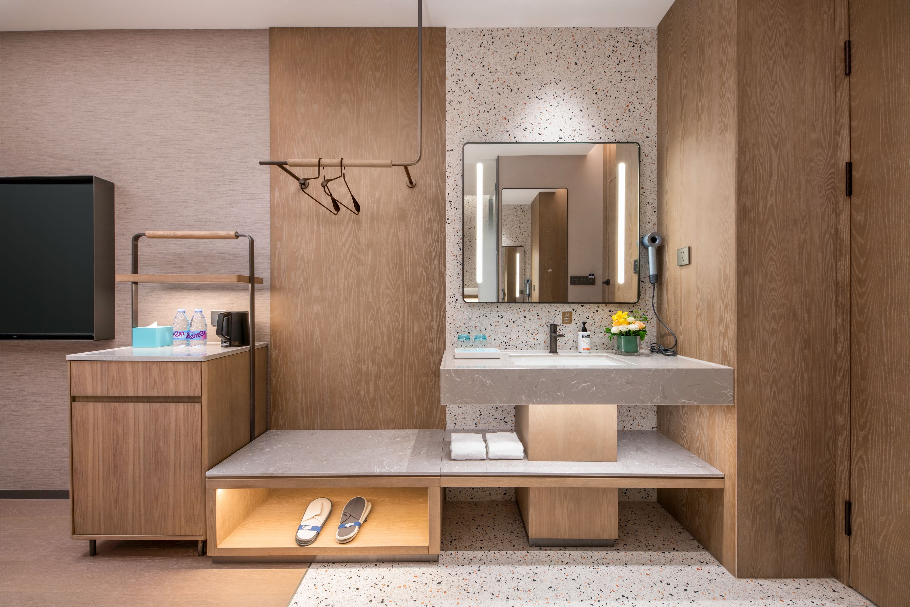 Standard Room - Image 5