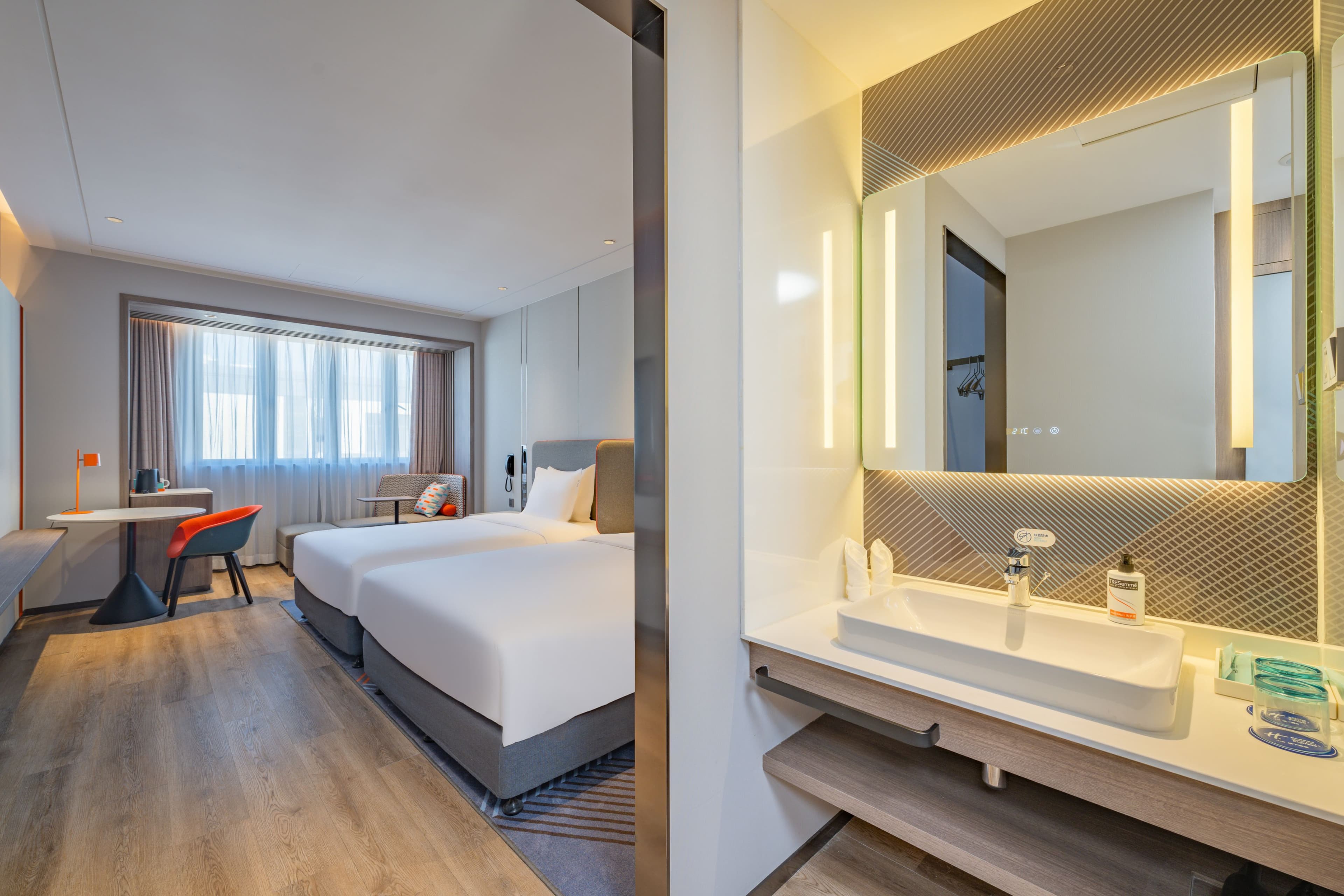 Holiday Inn Express Suzhou Luzhi — 5