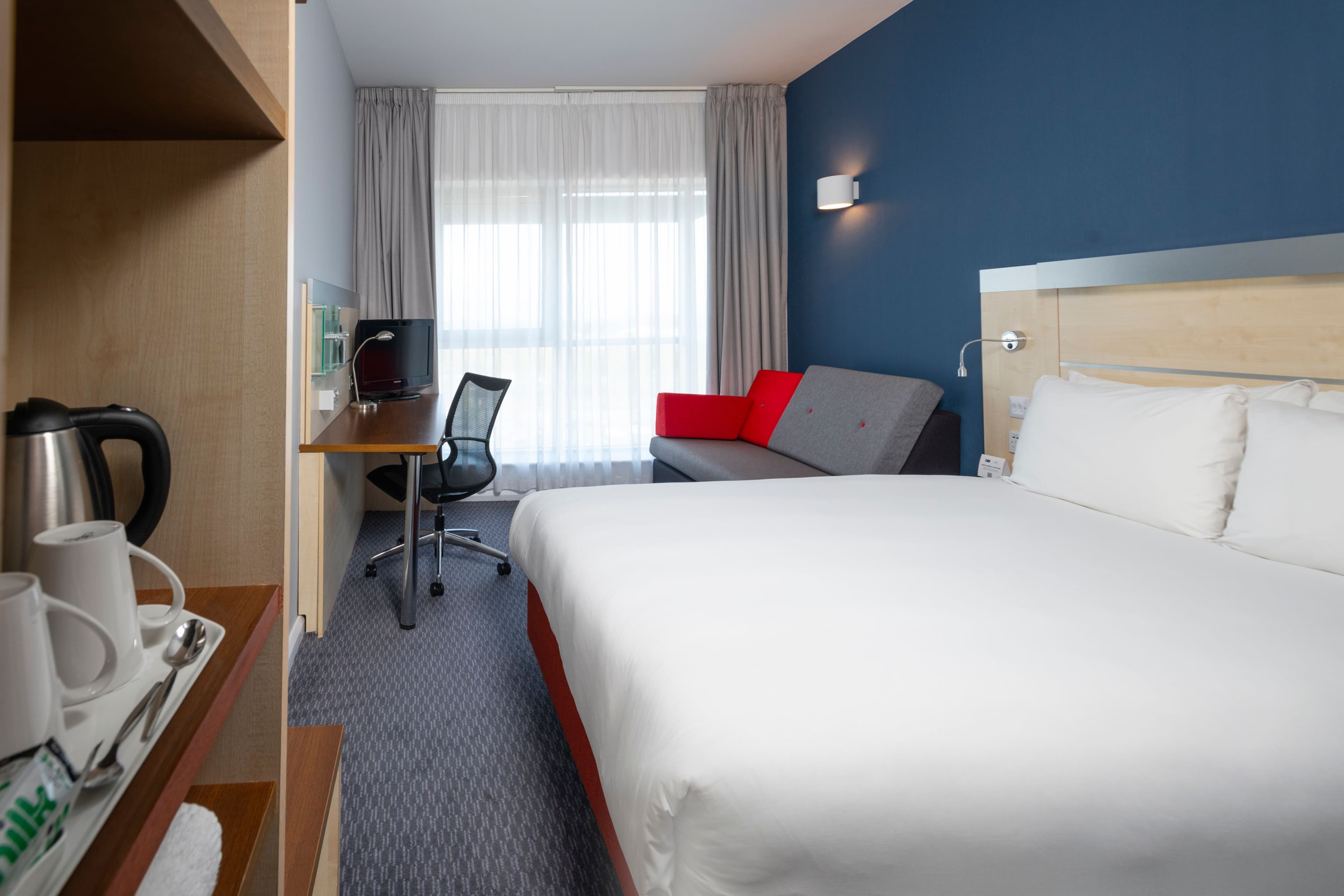 Holiday Inn Express Swindon City Centre — 9