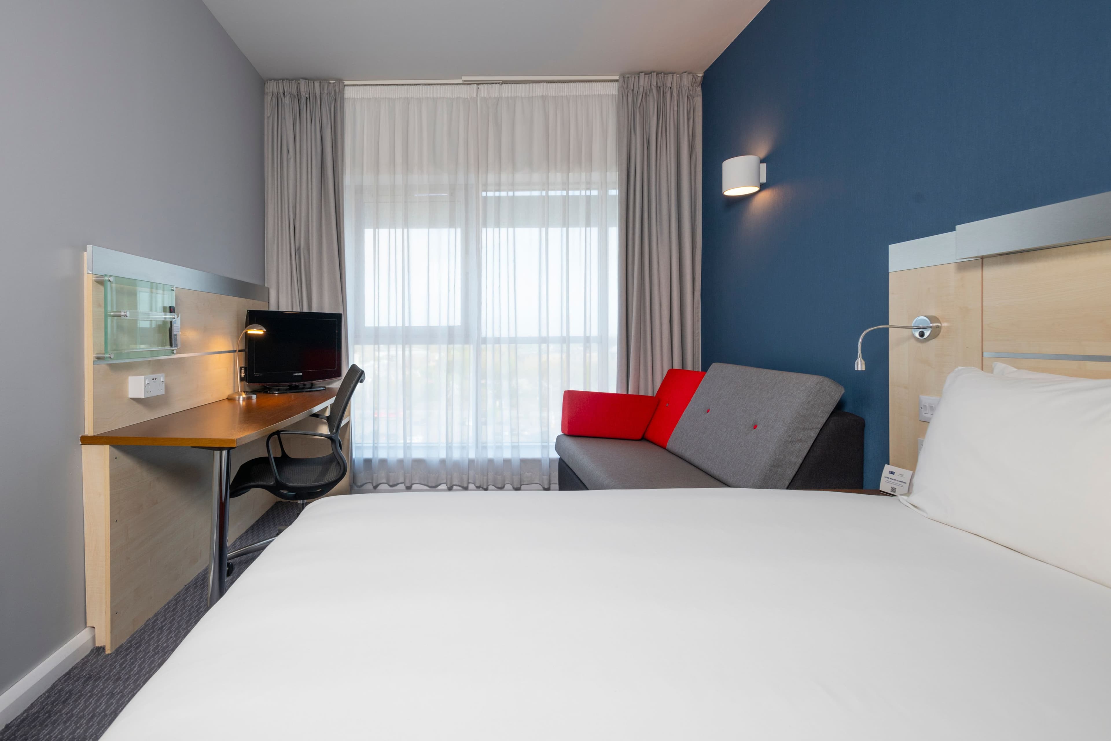 Holiday Inn Express Swindon City Centre — 17