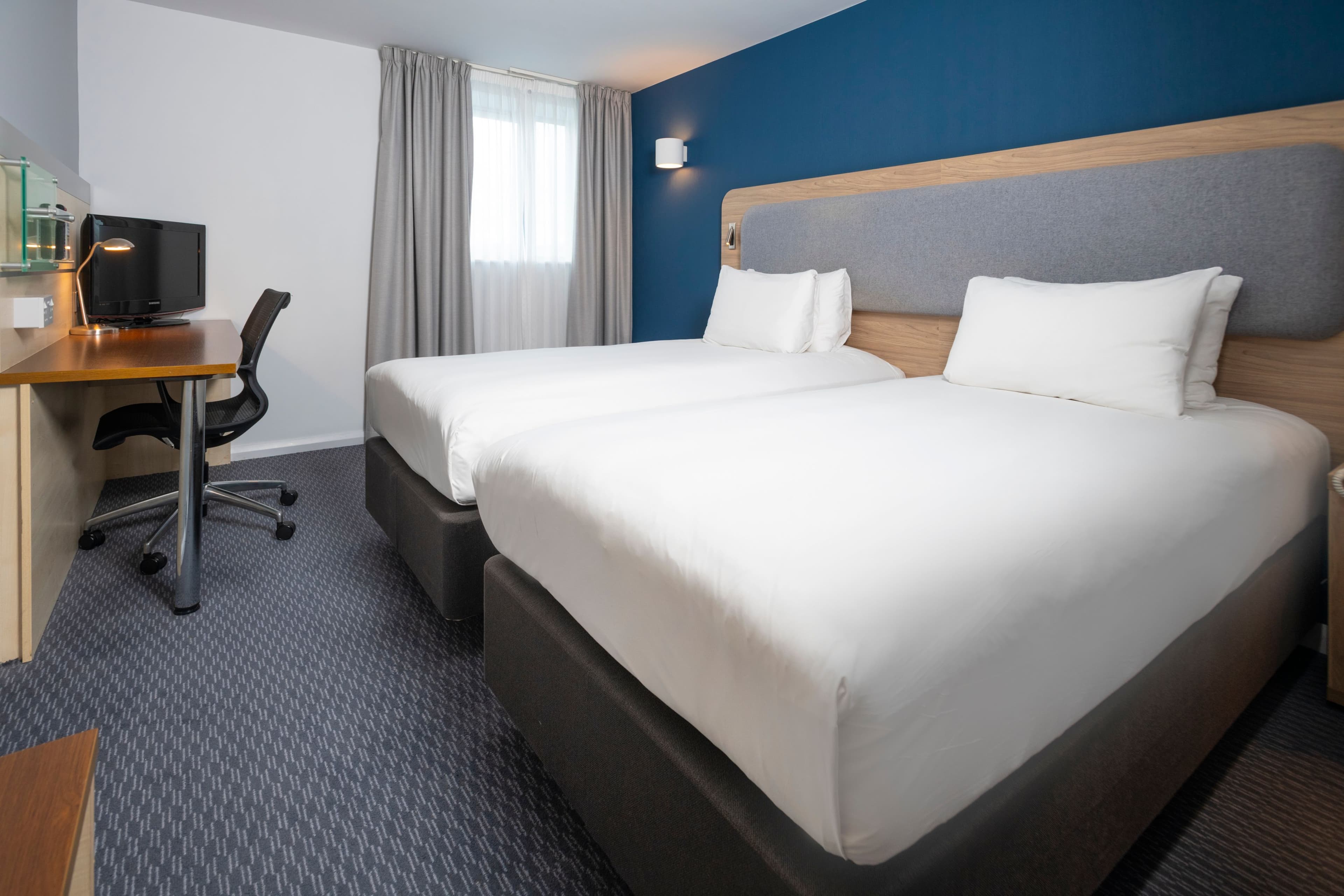 Holiday Inn Express Swindon City Centre — 32
