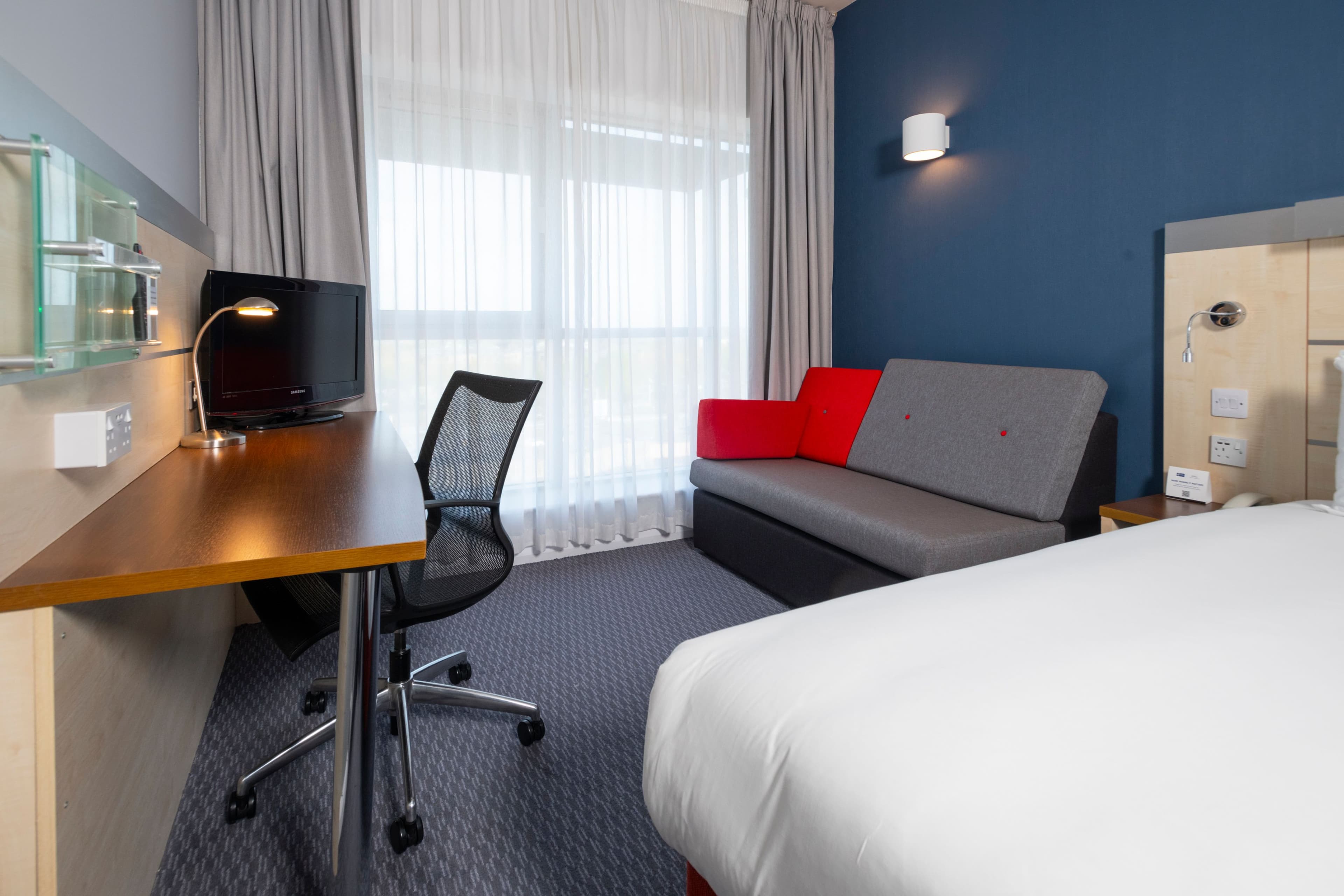 Holiday Inn Express Swindon City Centre — 10