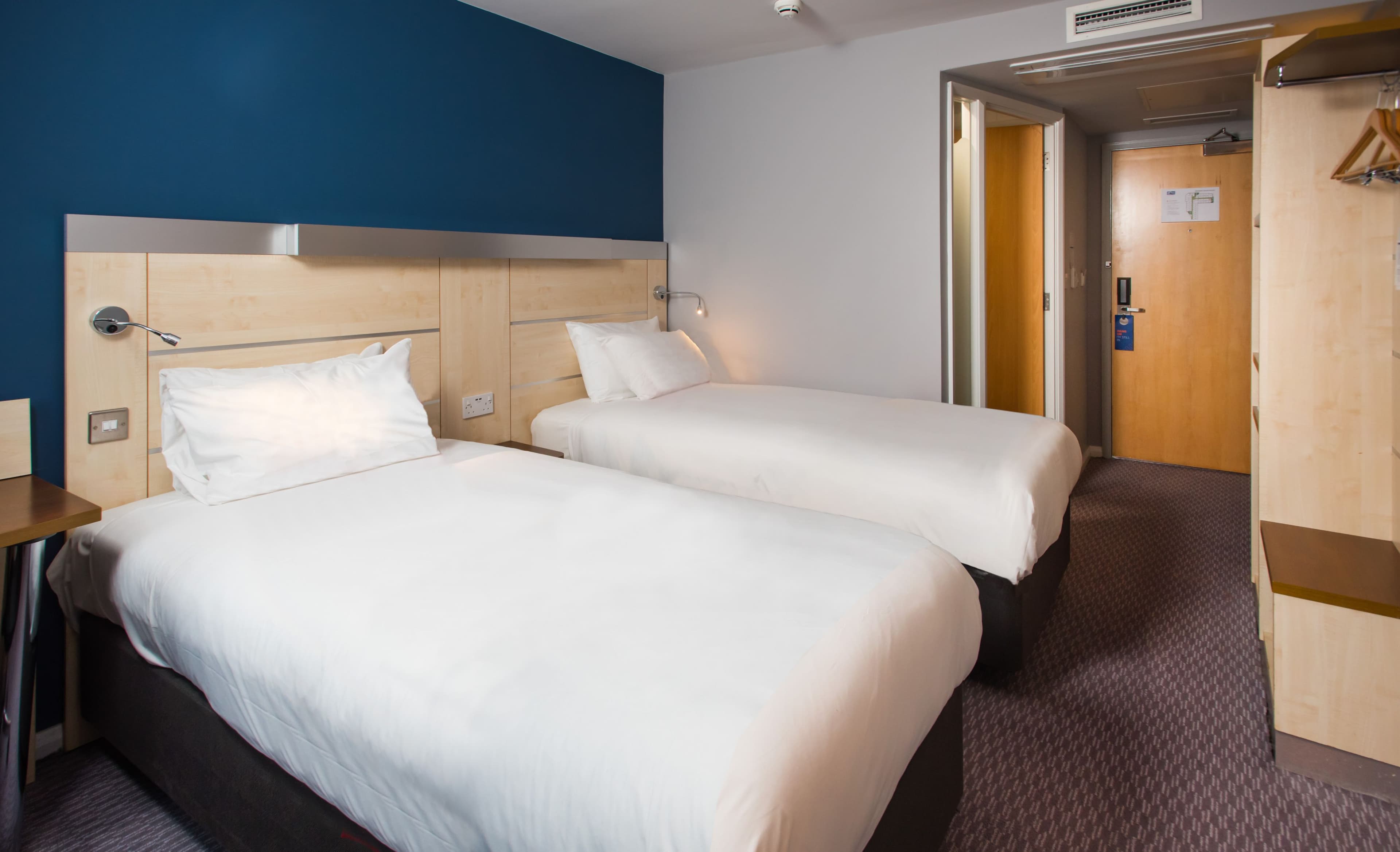 Holiday Inn Express Swindon City Centre — 29