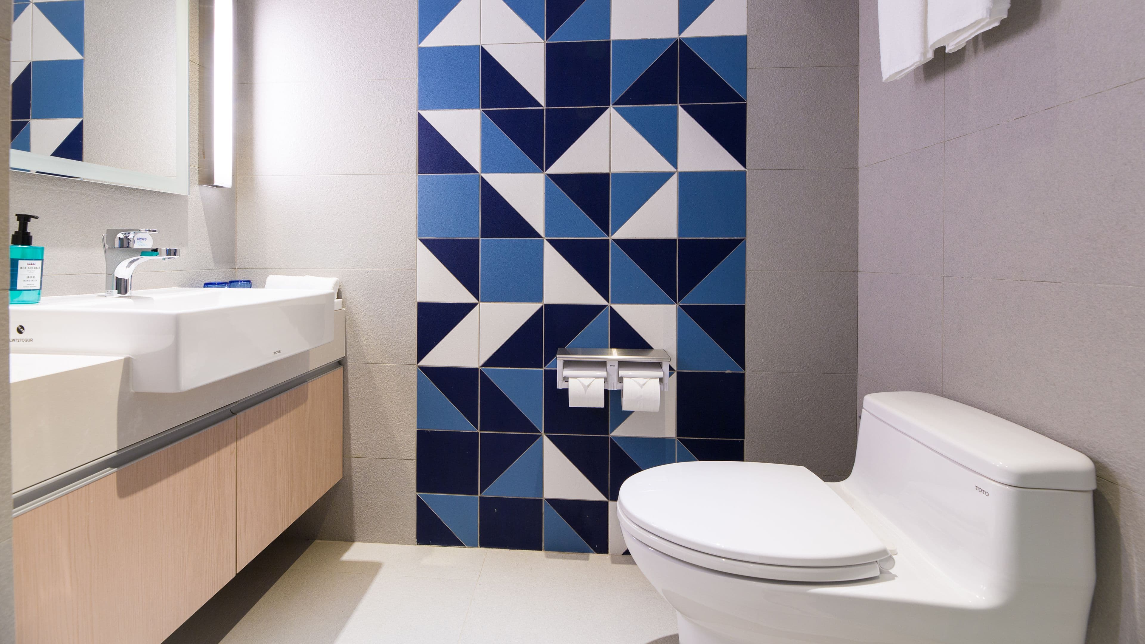 Holiday Inn Express Taichung Fengchia — 6