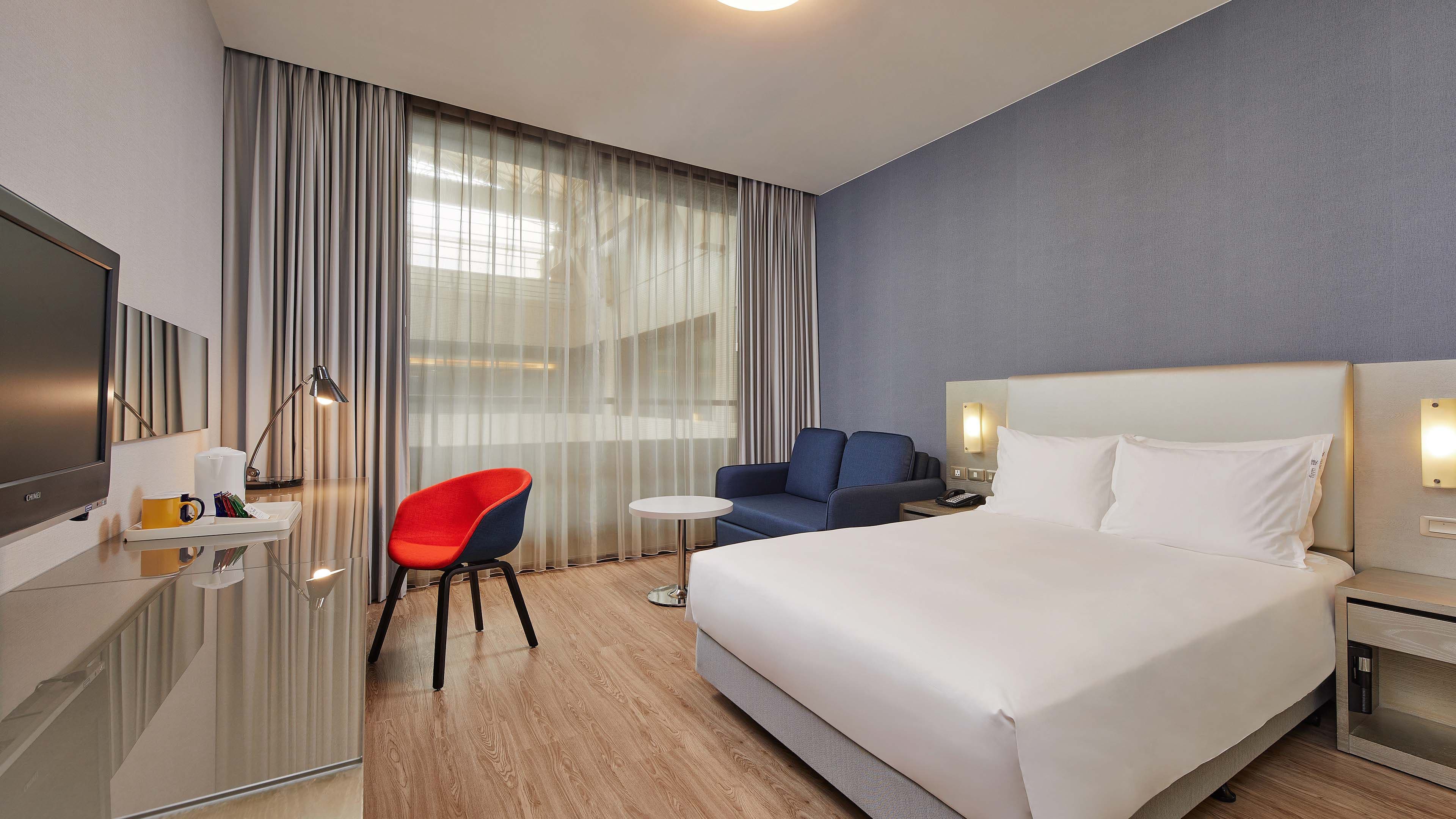 Holiday Inn Express Taichung Park - Image 4