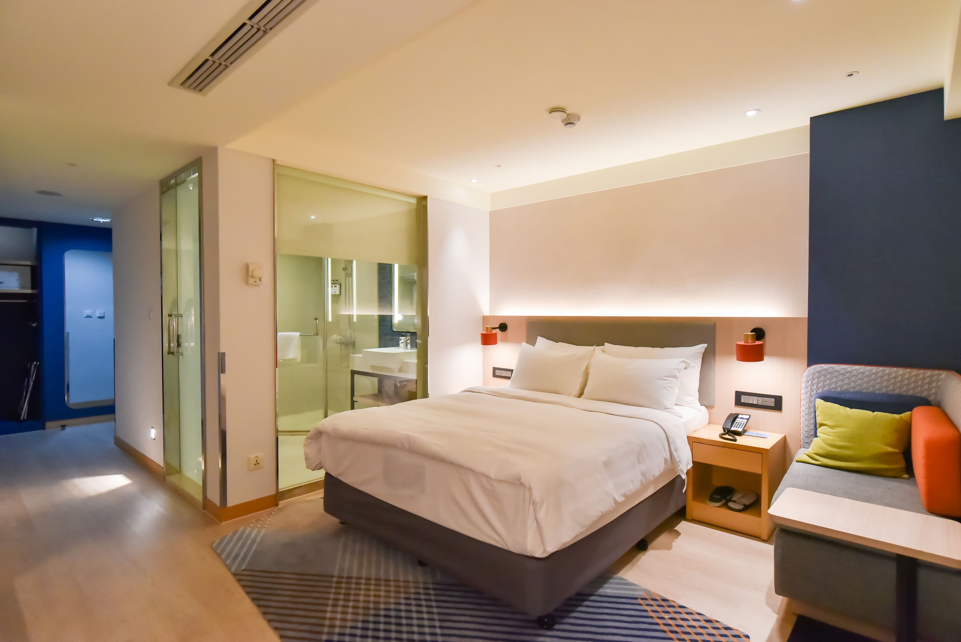 Holiday Inn Express Taipei Train Station — 6