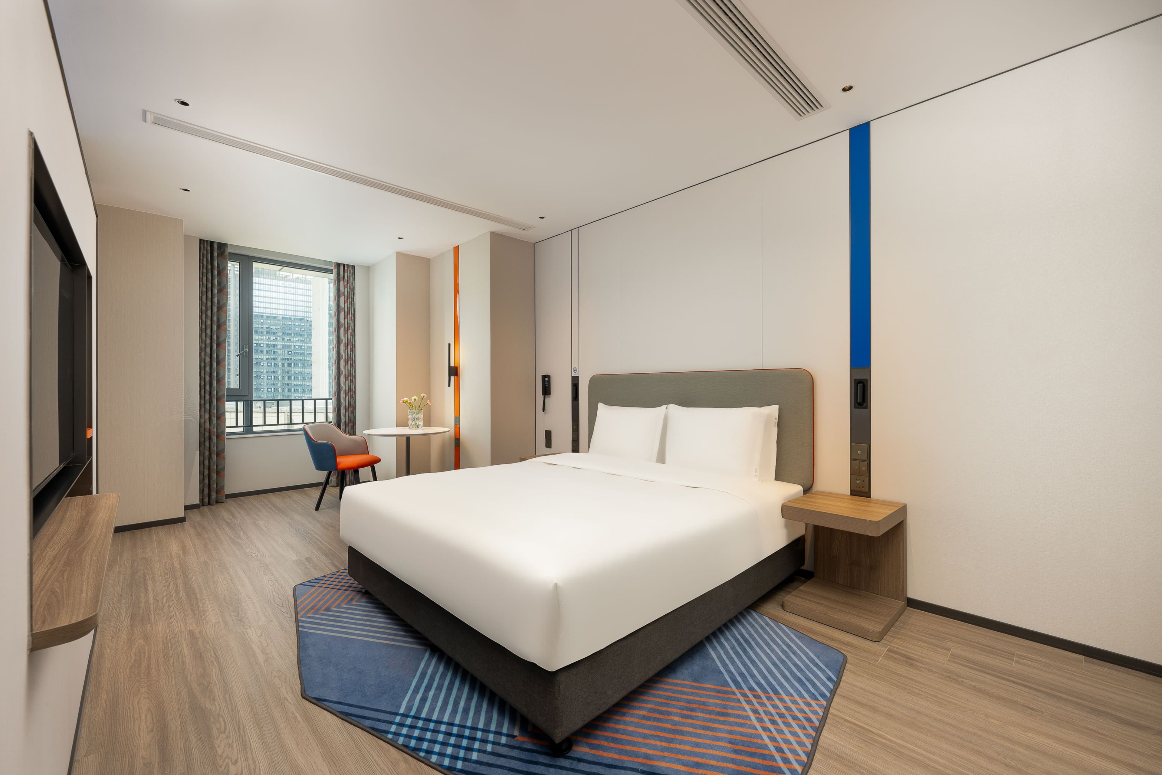 Holiday Inn Express Taizhou City Center - Image 3