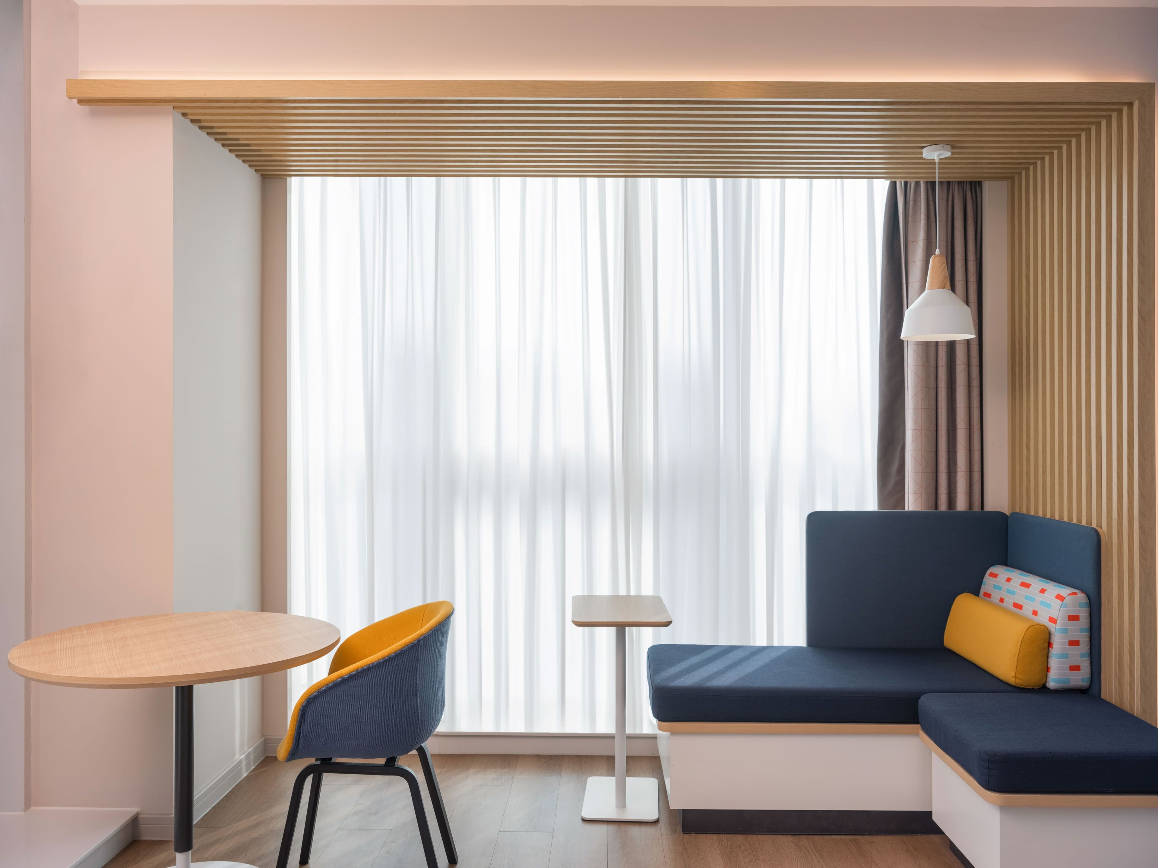 Holiday Inn Express Taizhou Toumen Port — 9