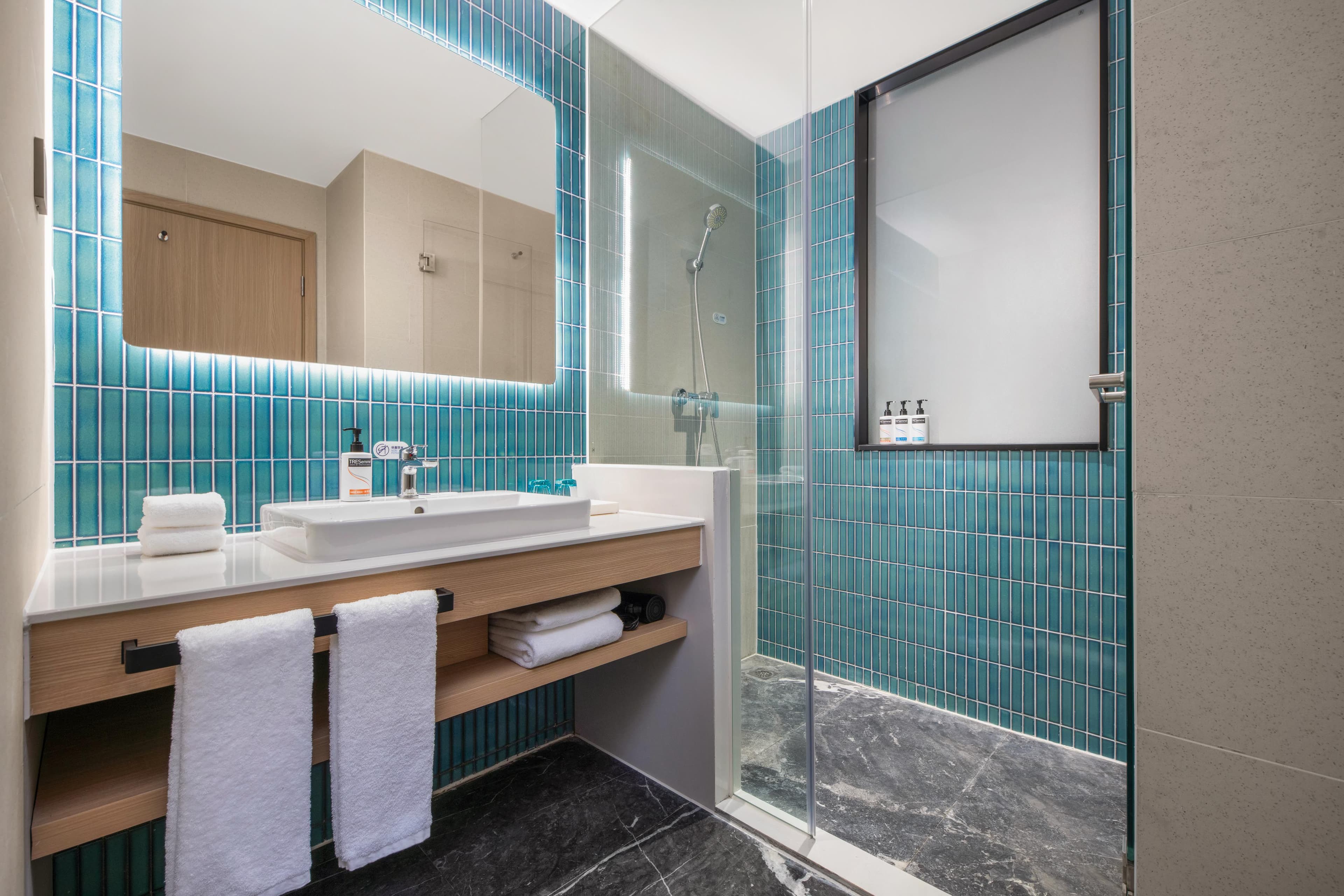 Holiday Inn Express Taizhou Toumen Port - Image 4