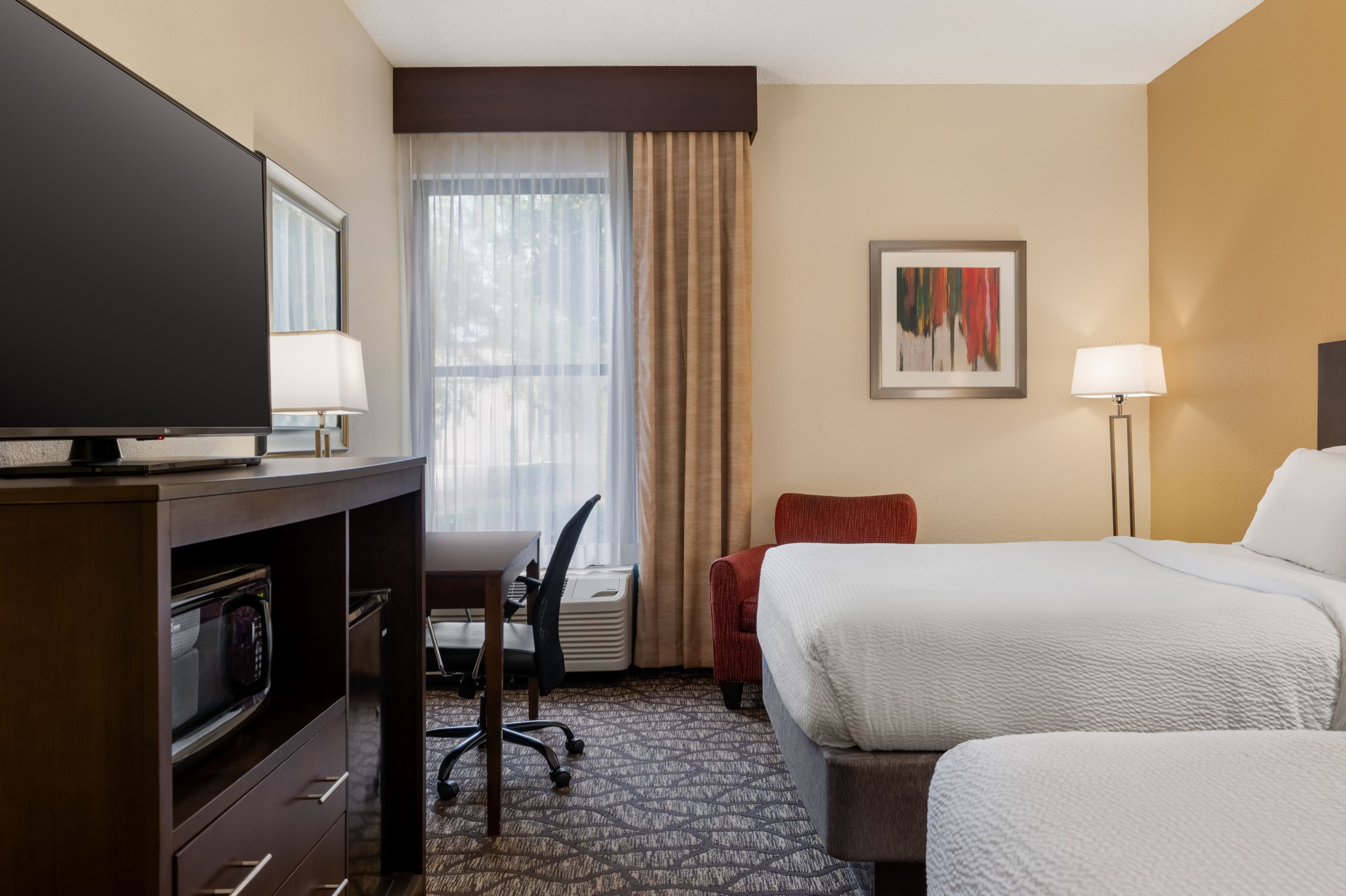Holiday Inn Express Tallahassee - I-10 E — 49
