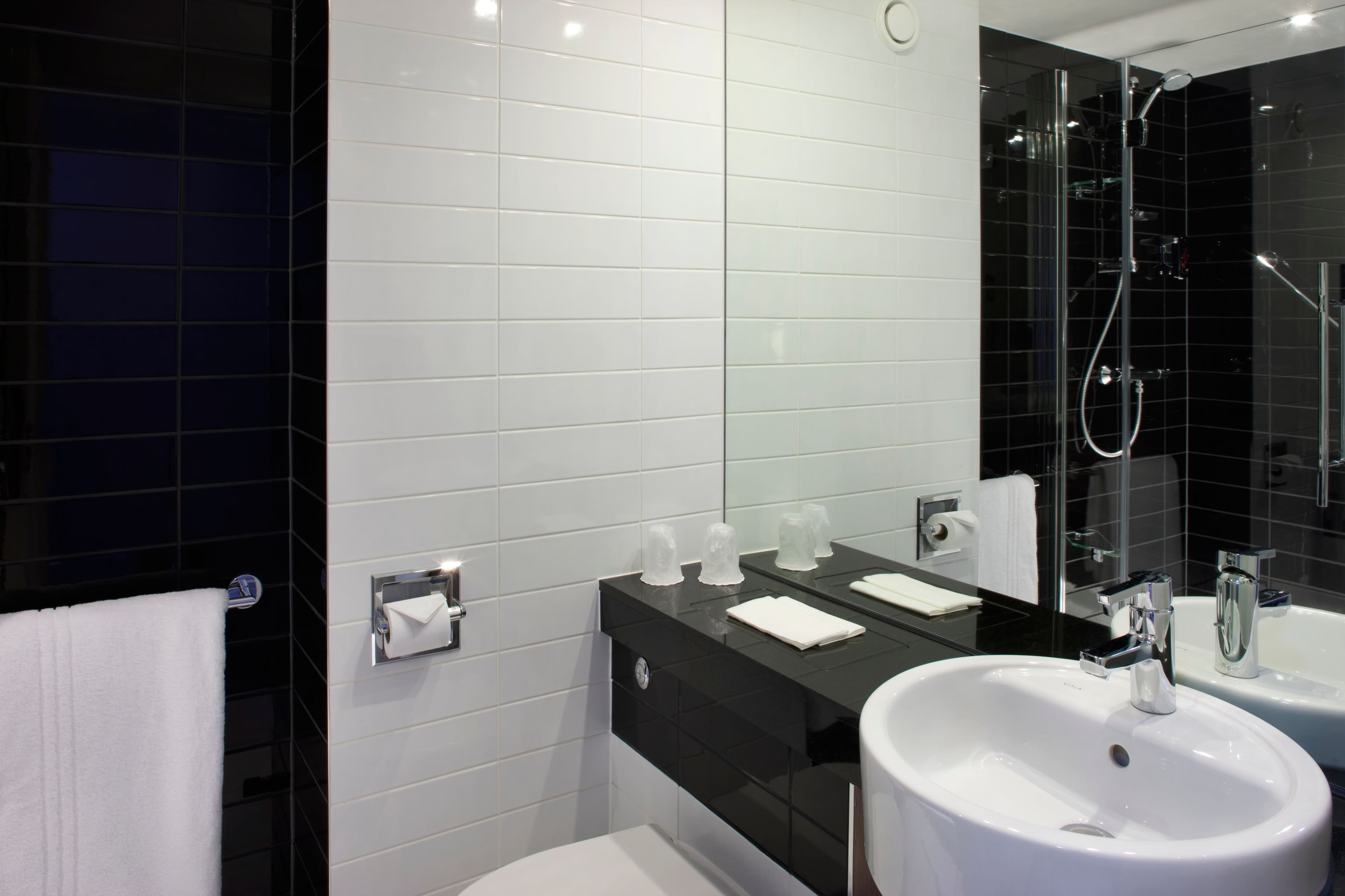 Holiday Inn Express Tamworth — 8