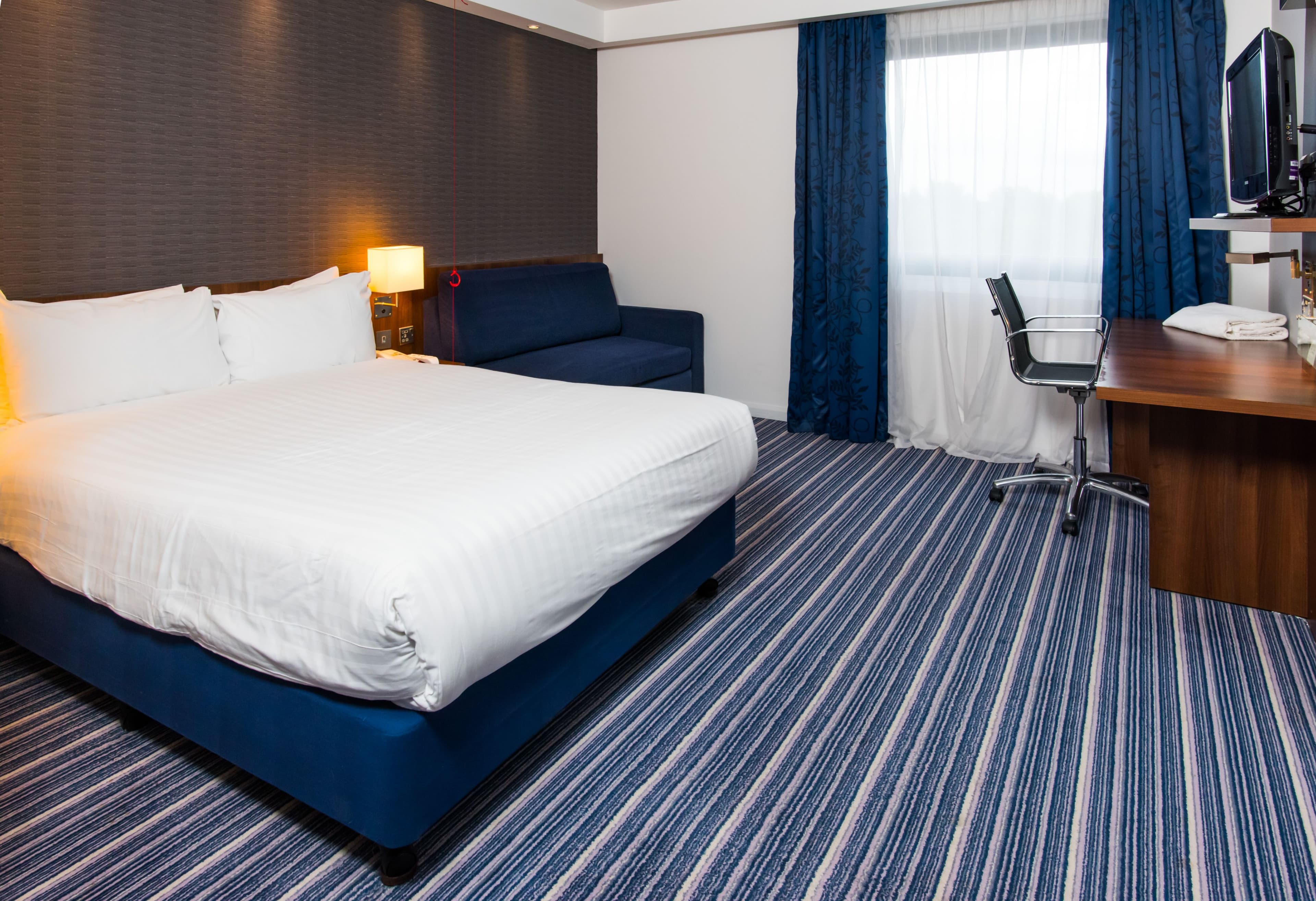Holiday Inn Express Tamworth — 15