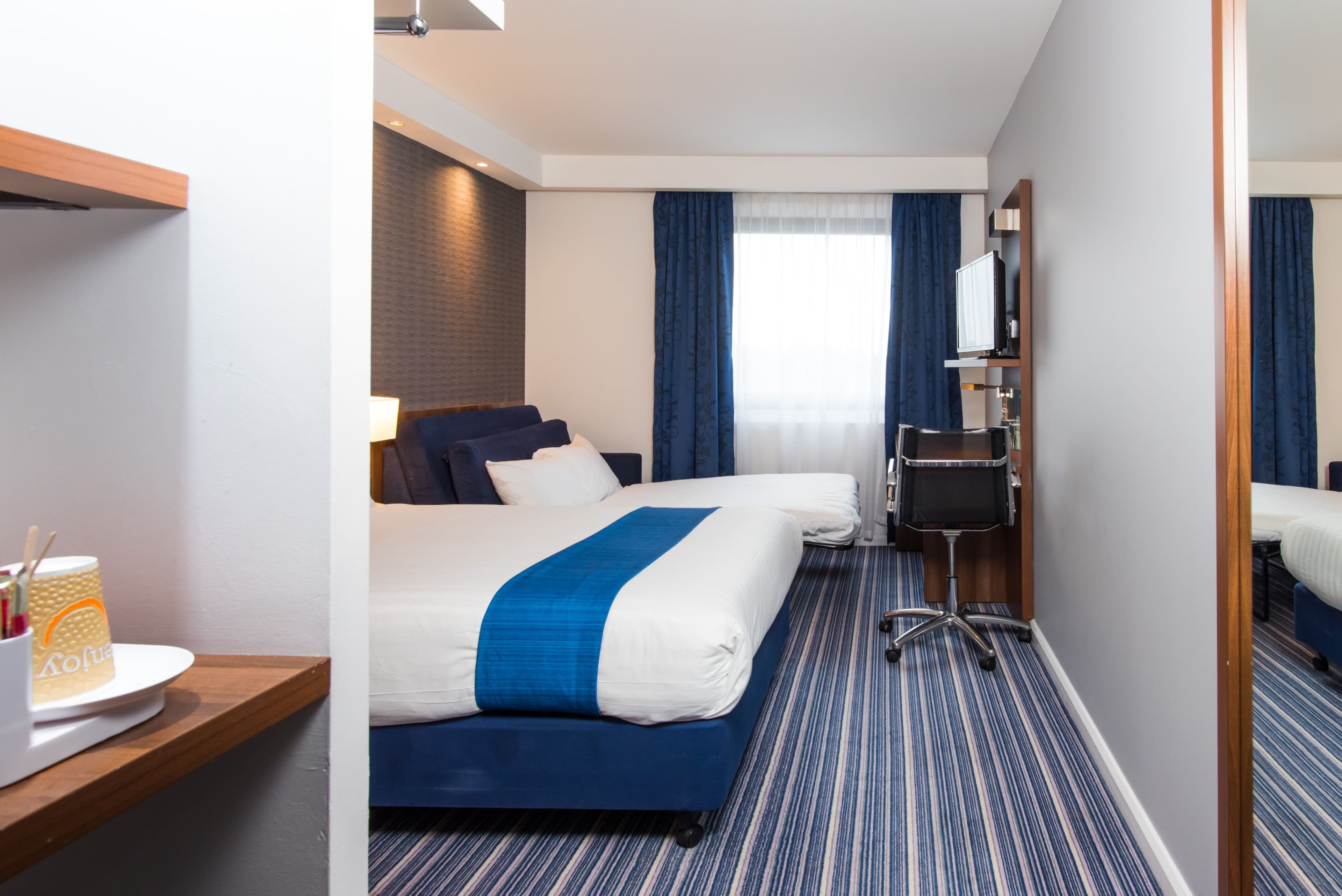 Holiday Inn Express Tamworth — 10