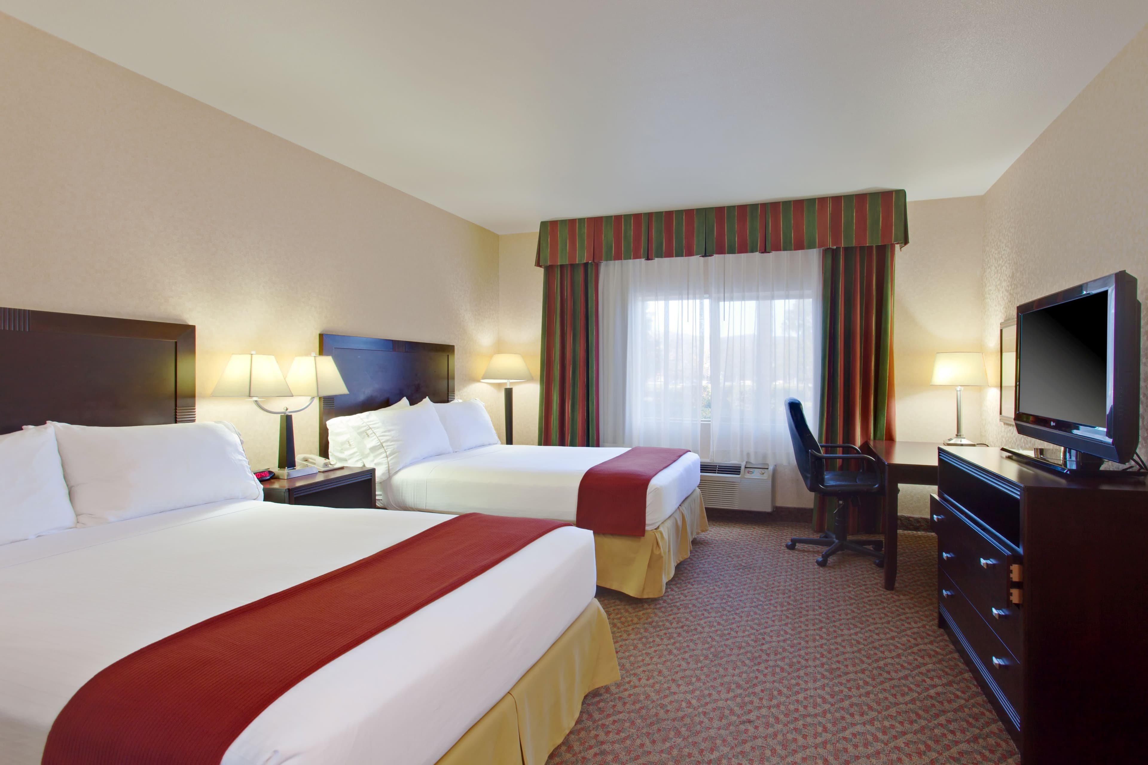 Holiday Inn Express Temecula — 17