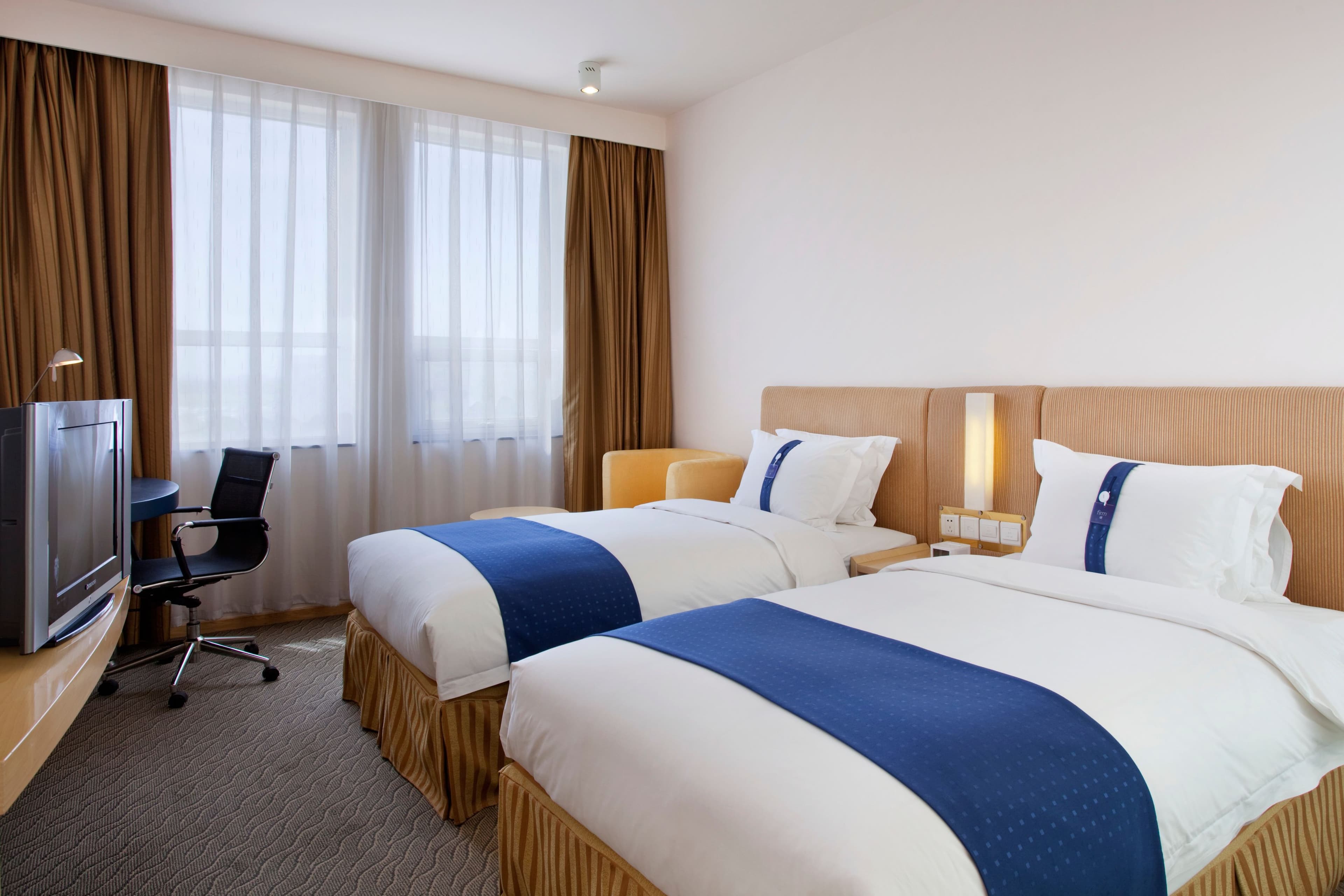 Holiday Inn Express Tianjin Airport — 11