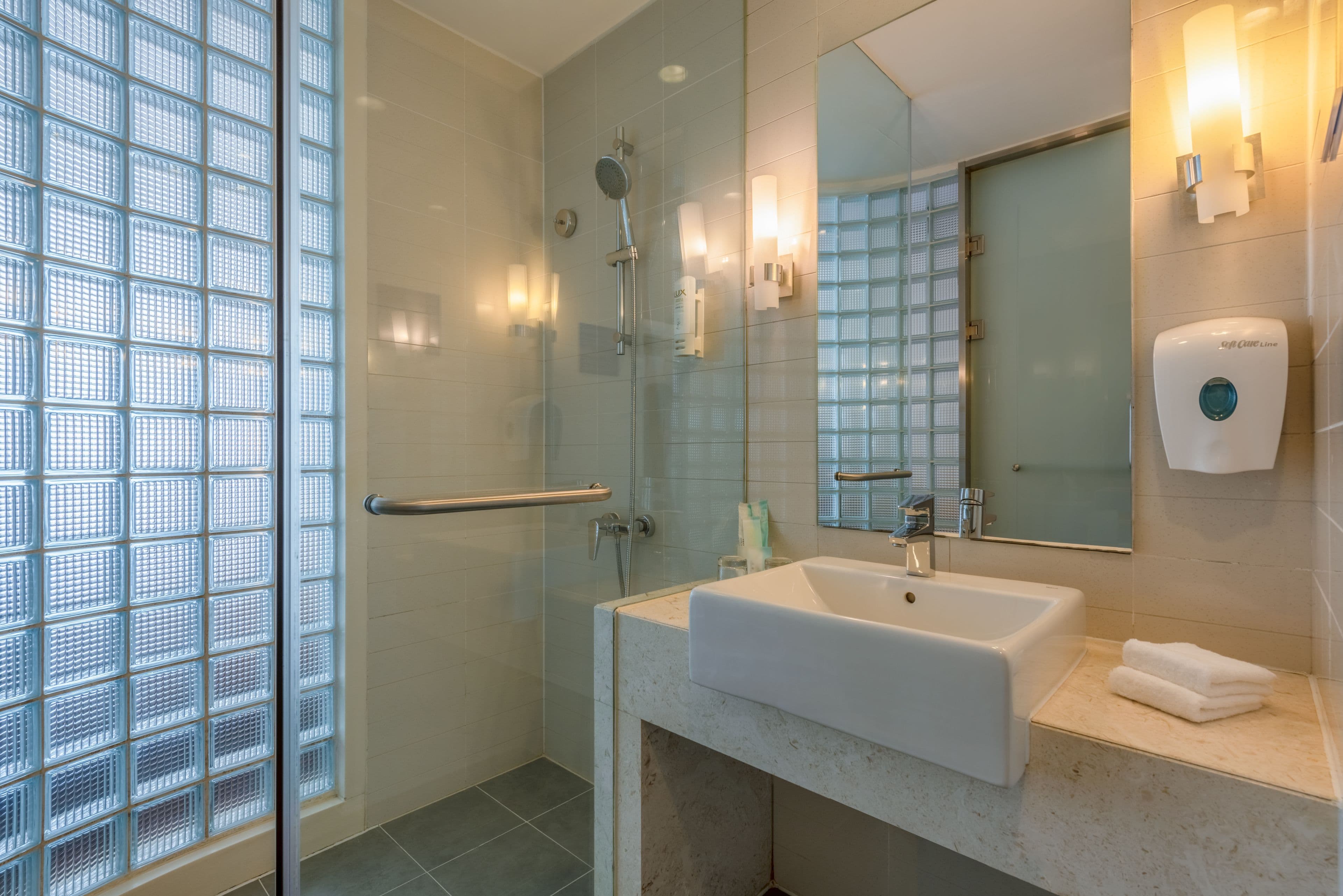 Holiday Inn Express Tianjin Heping - Image 4