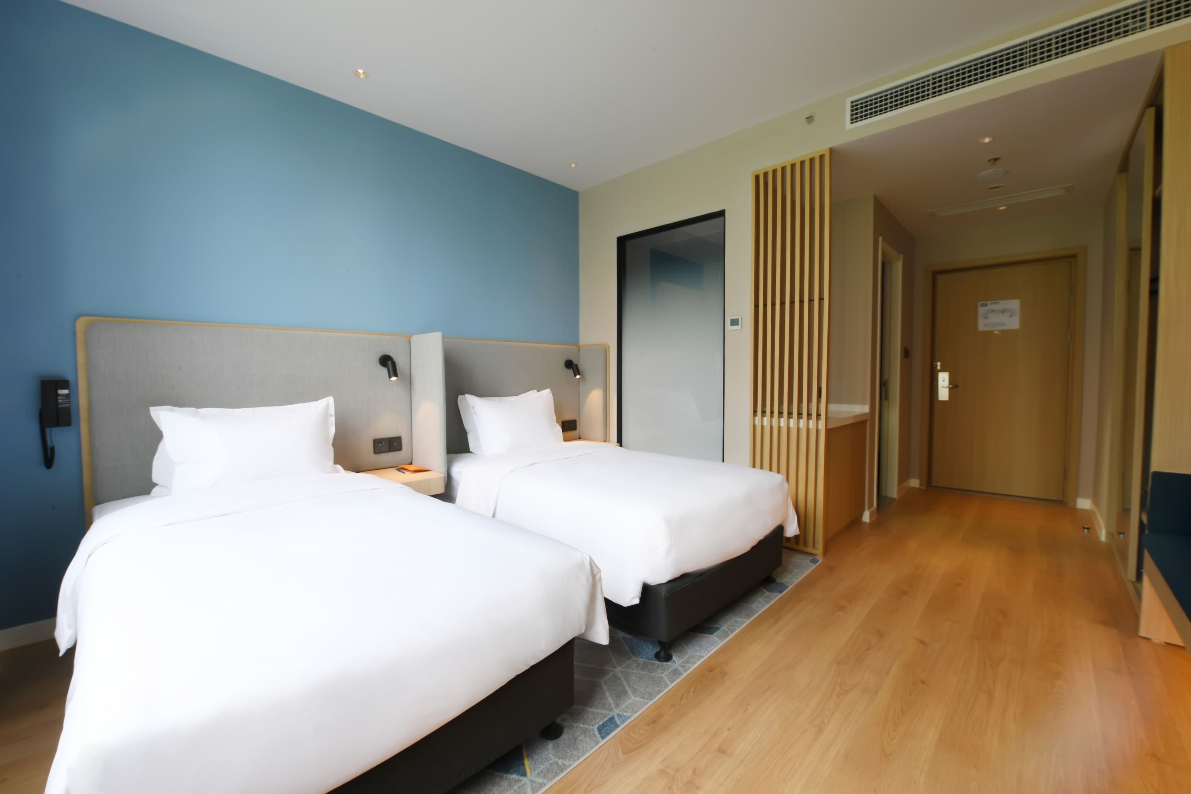 Holiday Inn Express Tianjin Binhai — 12