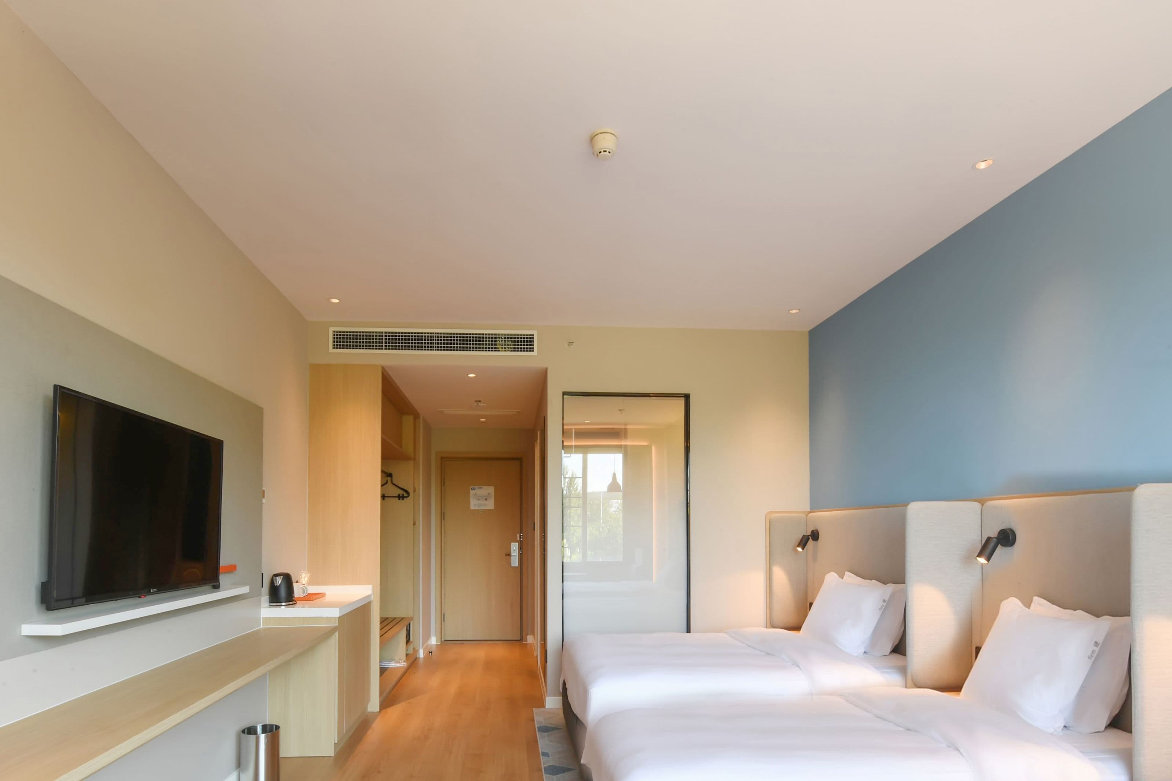 Holiday Inn Express Tianjin Binhai — 10