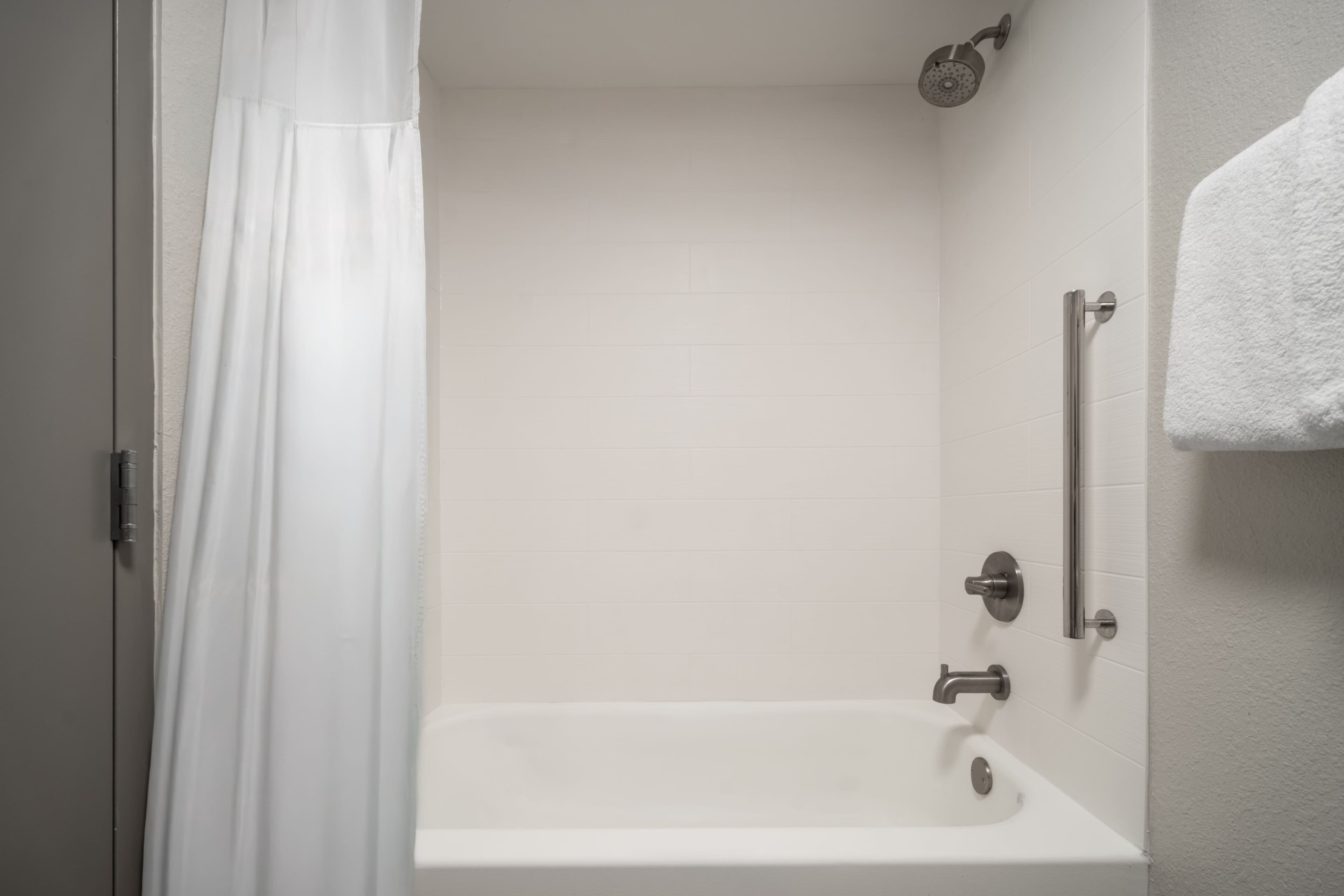 Holiday Inn Express Tifton - Image 4