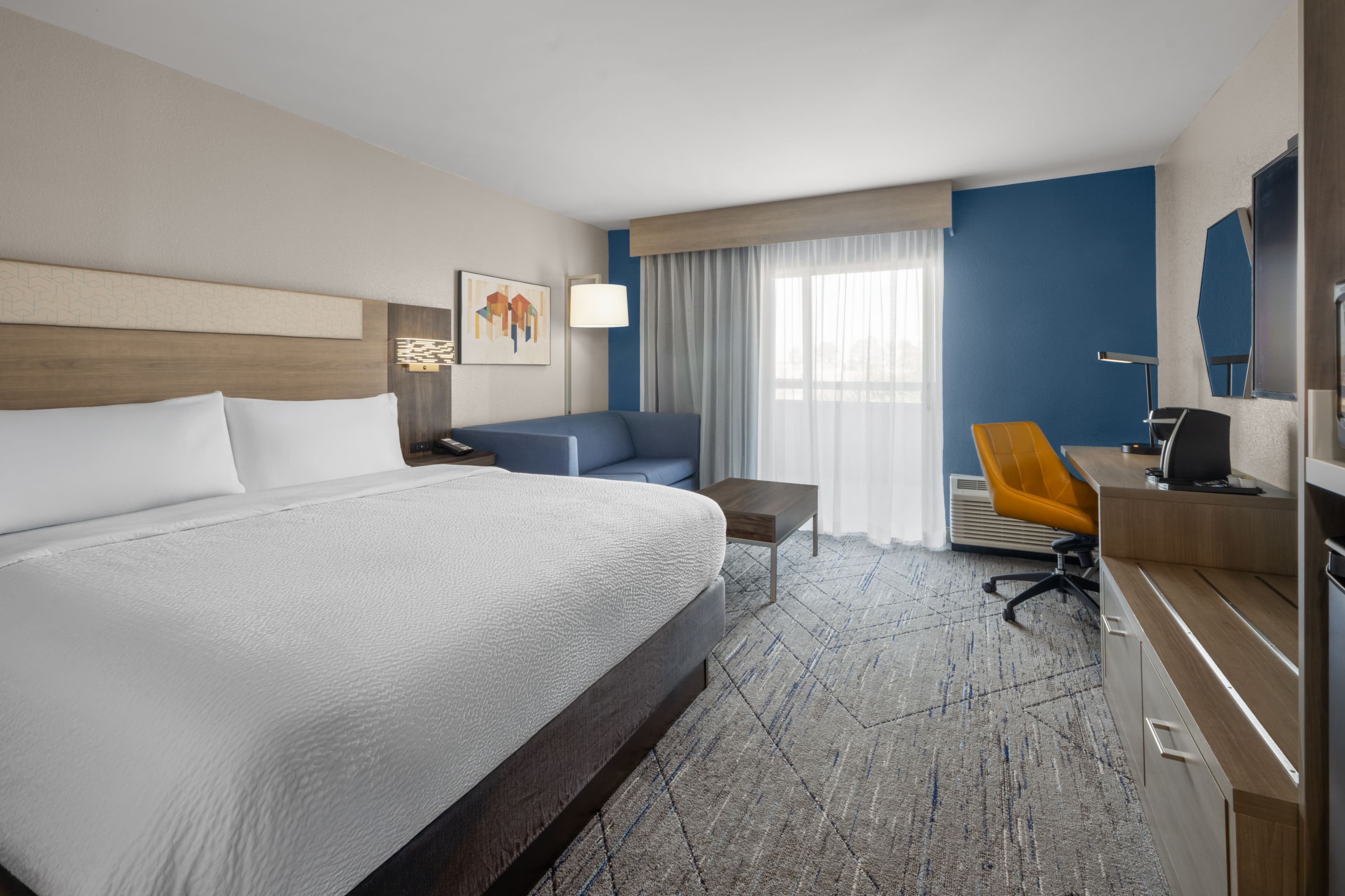 Holiday Inn Express Tifton — 11