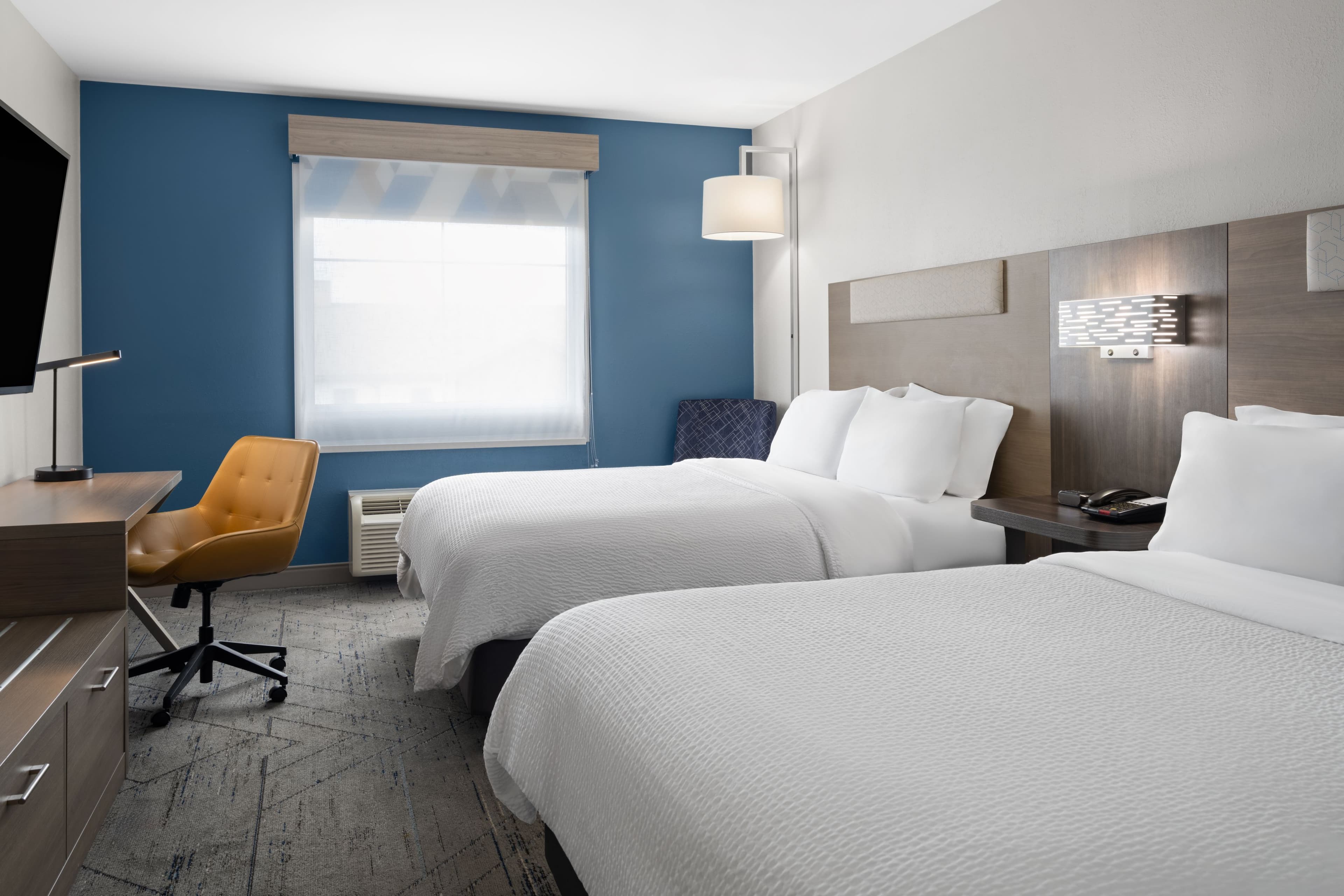 Holiday Inn Express Toledo North — 44