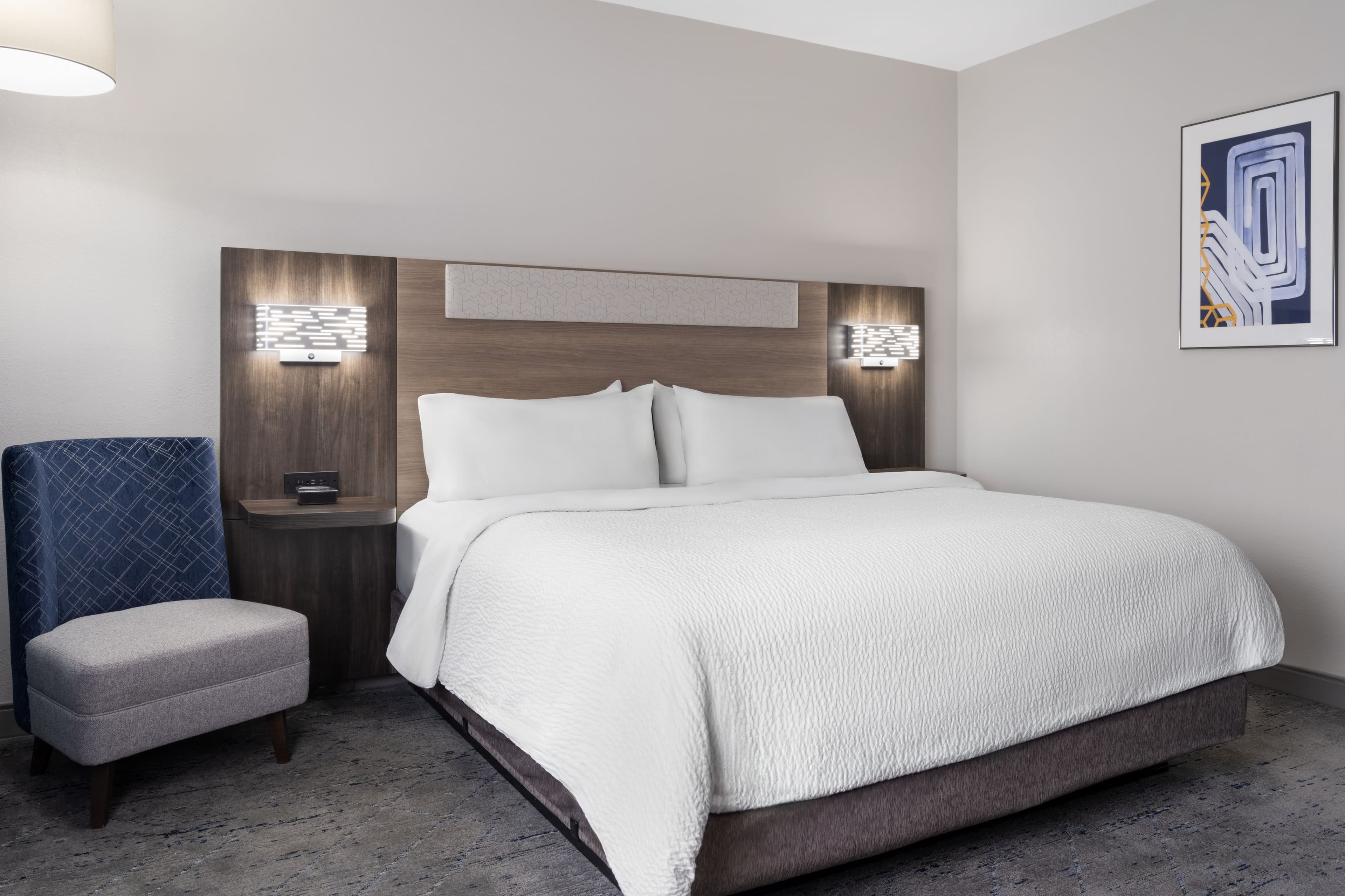 Holiday Inn Express Toledo North — 15