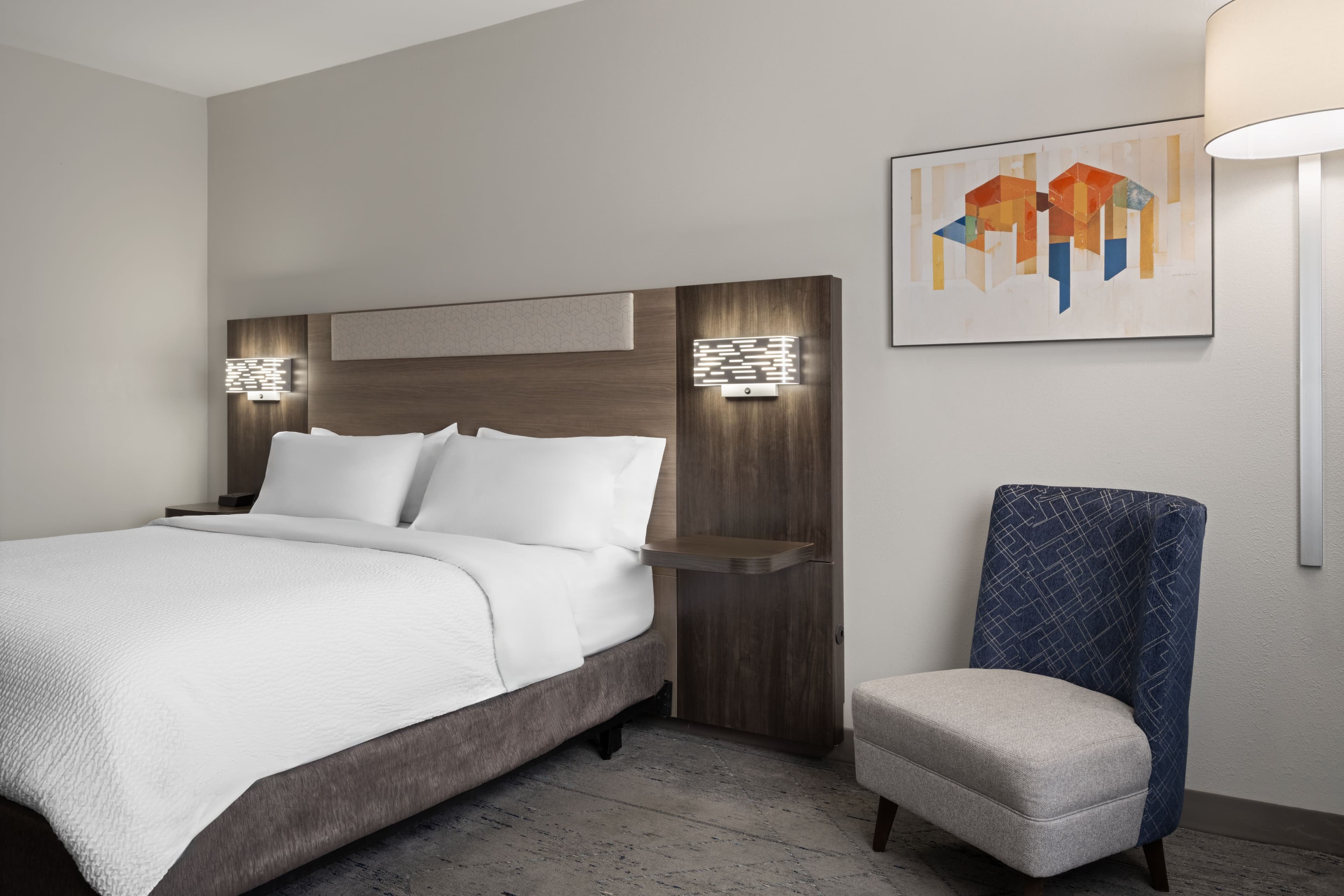 Holiday Inn Express Toledo North — 16