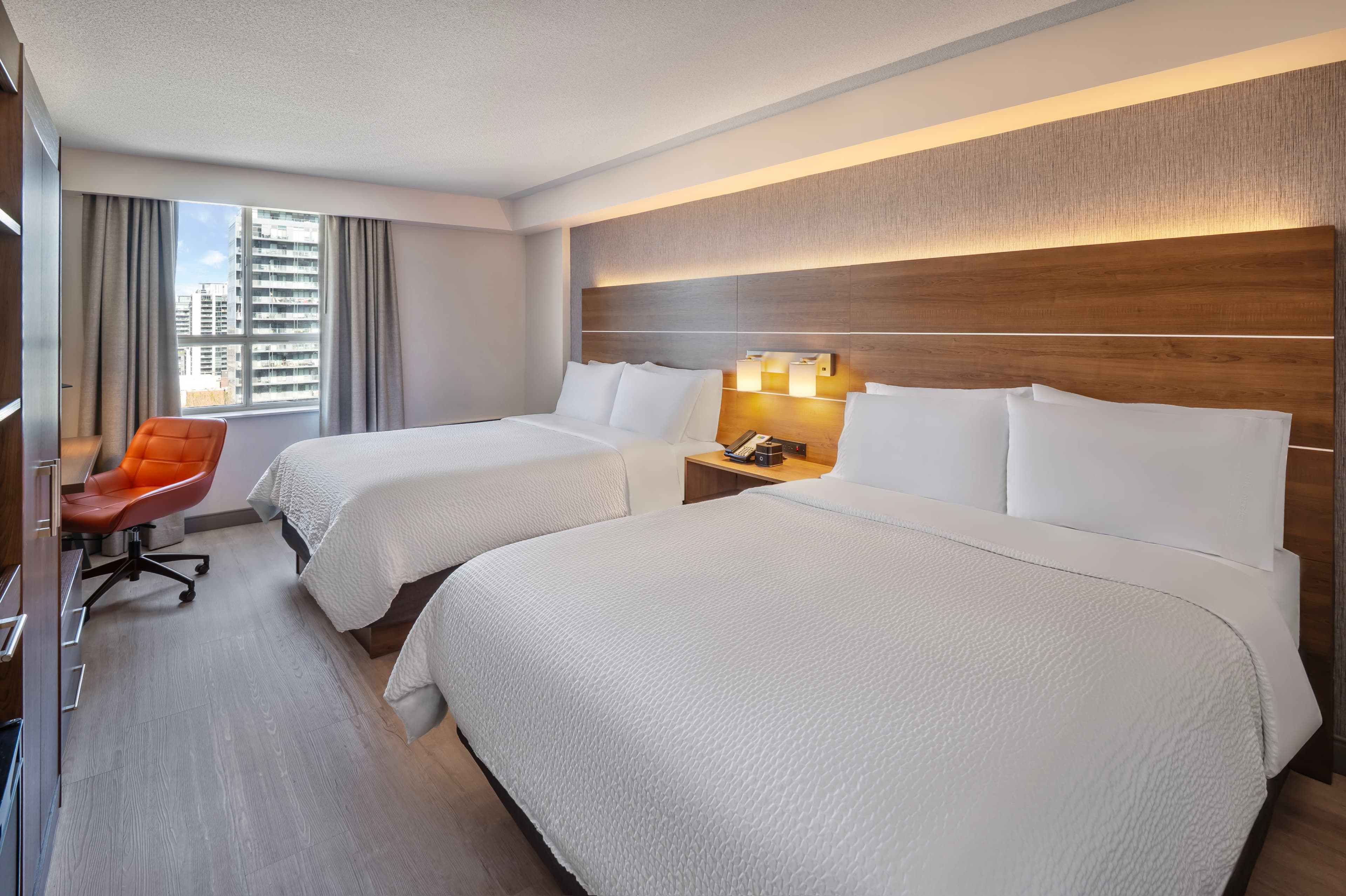 Holiday Inn Express Toronto Downtown — 24