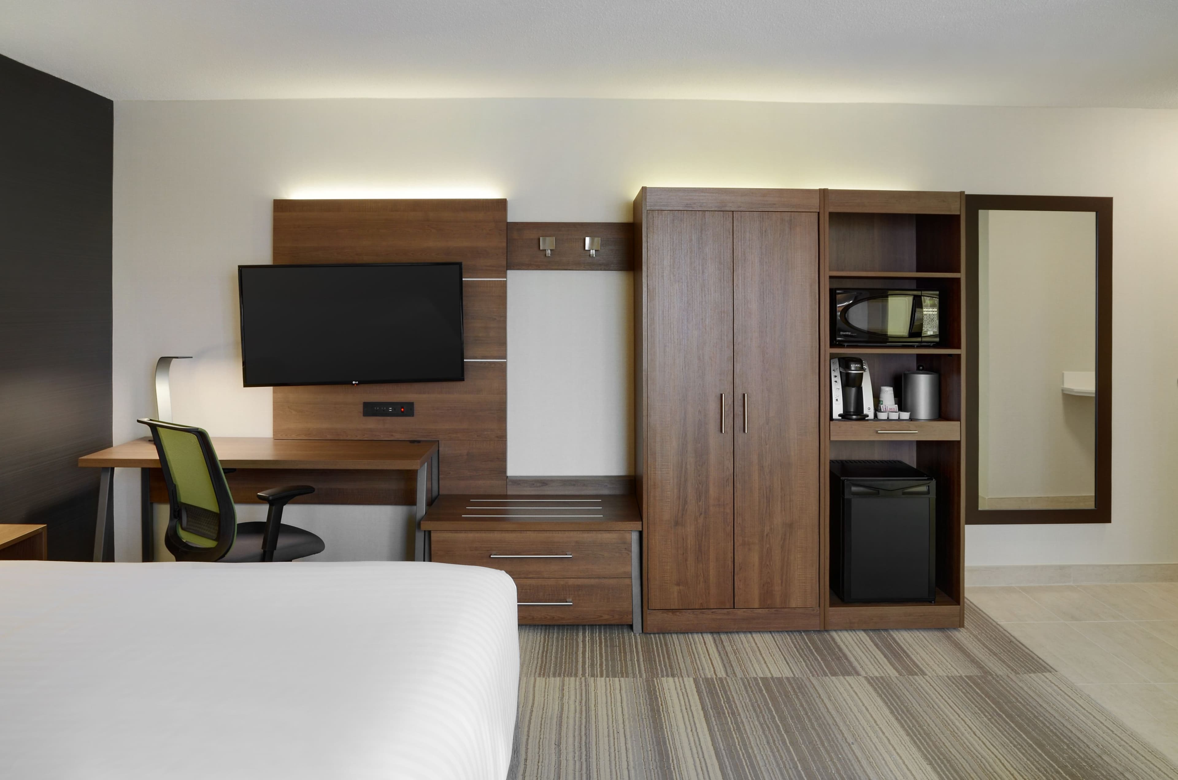 Holiday Inn Express Toronto Downtown — 15