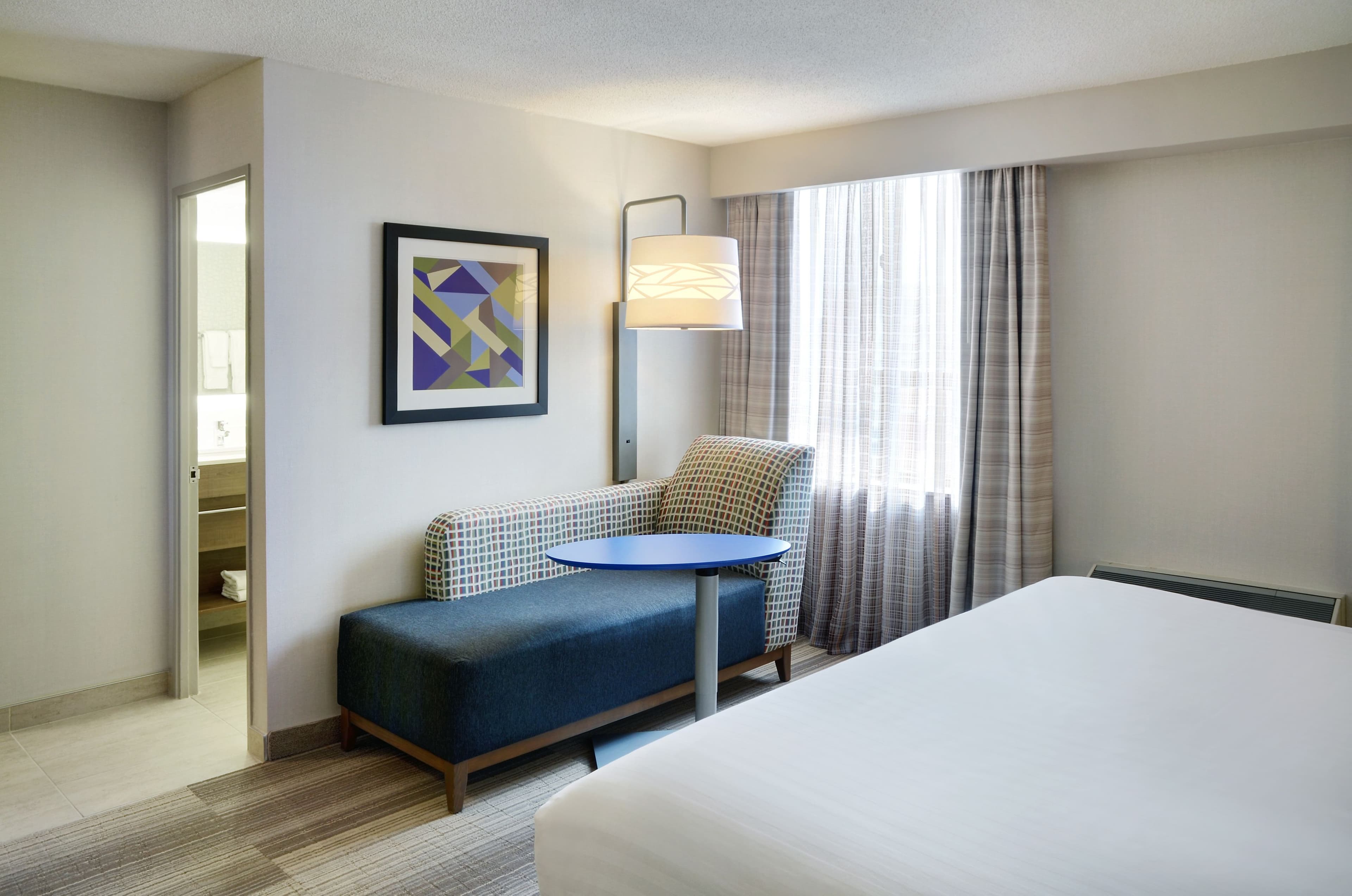 Holiday Inn Express Toronto Downtown — 13