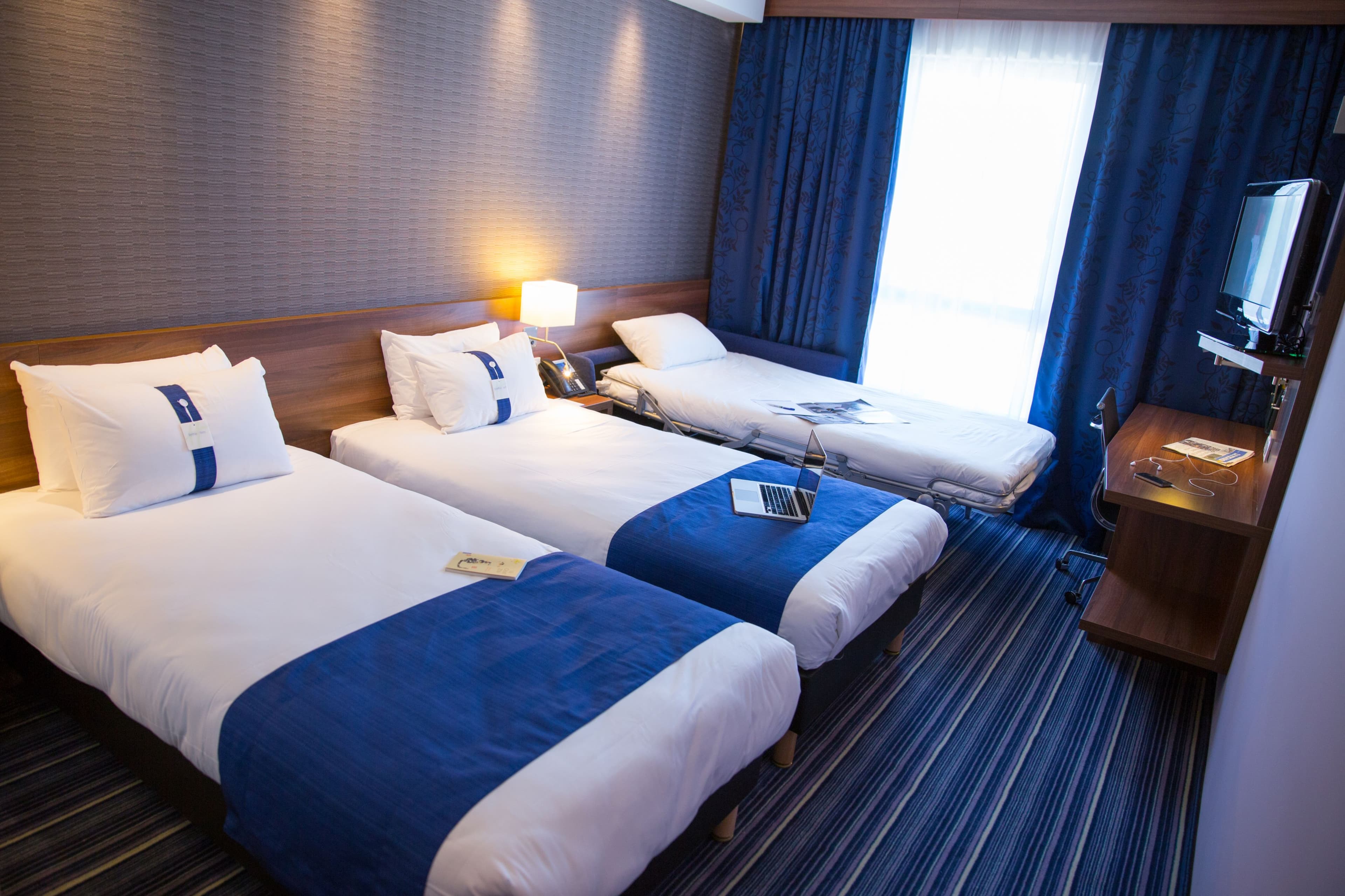 Holiday Inn Express Toulon - Est — 33