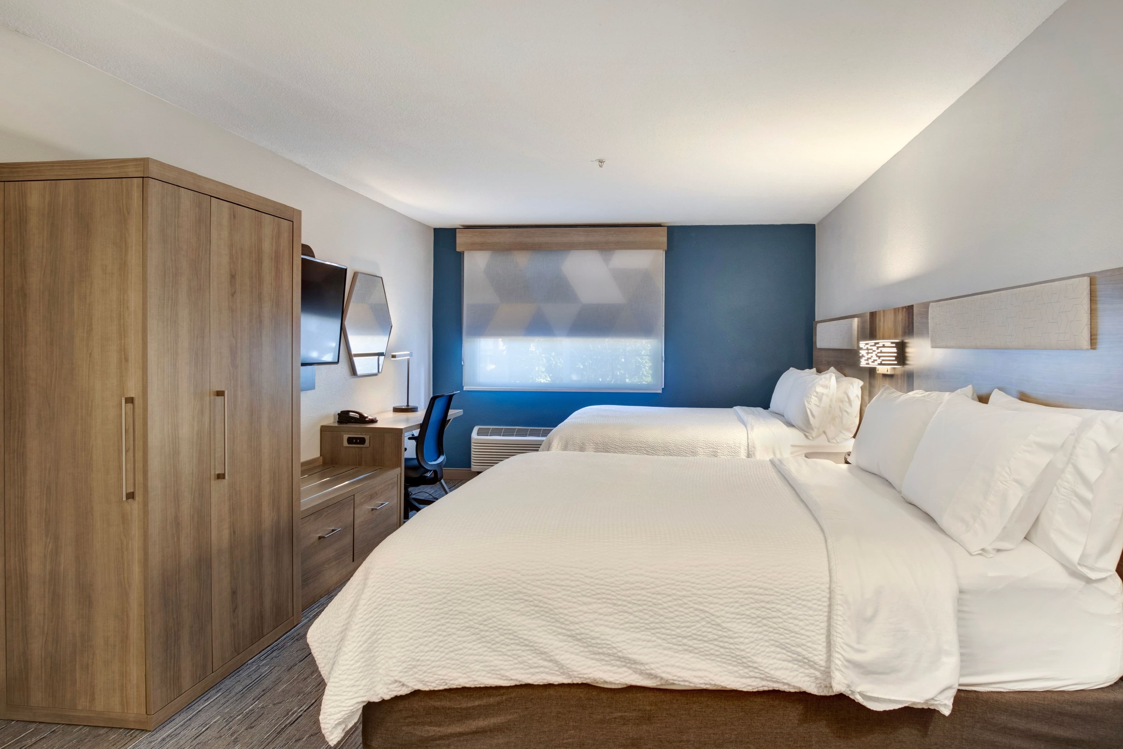 Holiday Inn Express Portland East - Troutdale — 13