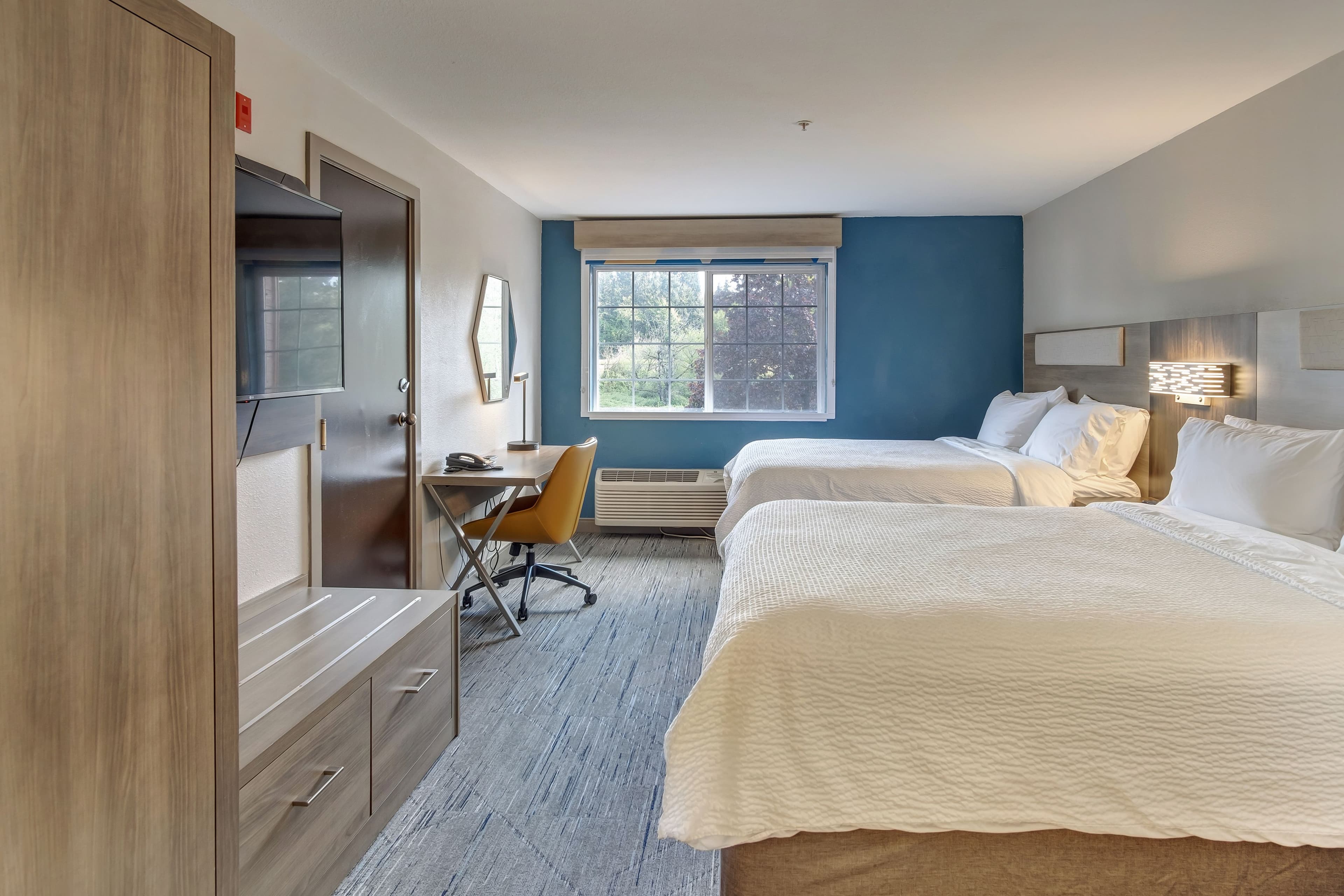 Holiday Inn Express Portland East - Troutdale — 16