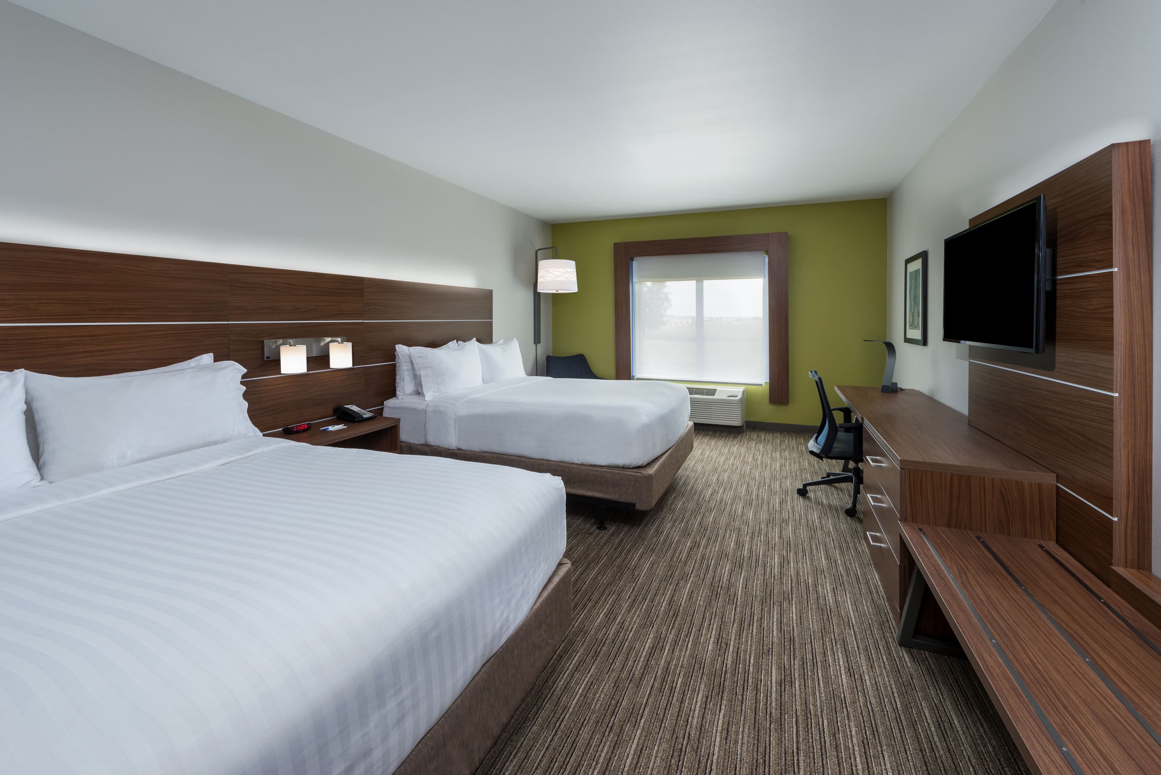 Holiday Inn Express Troy — 17