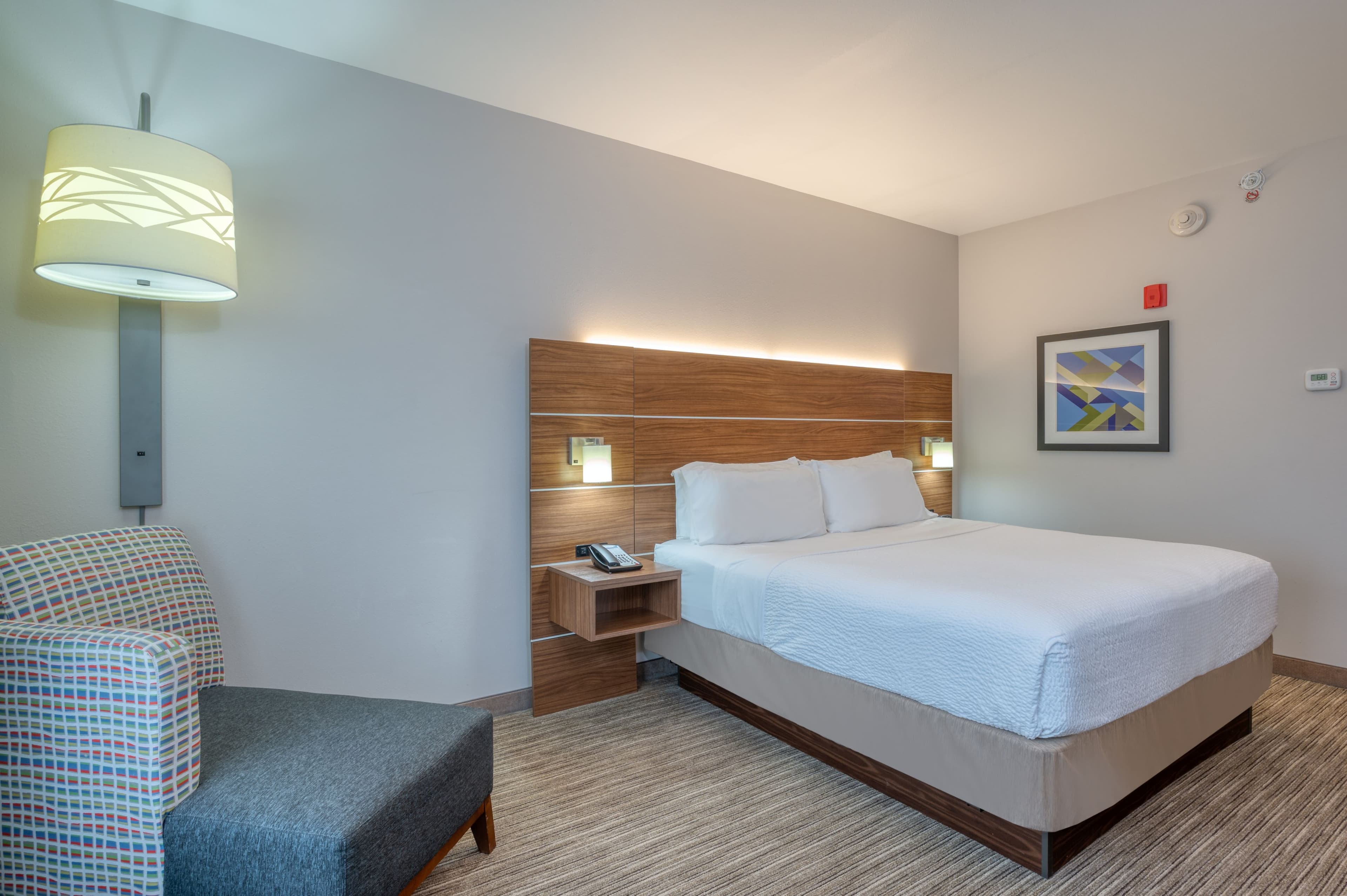 Holiday Inn Express Troy — 6