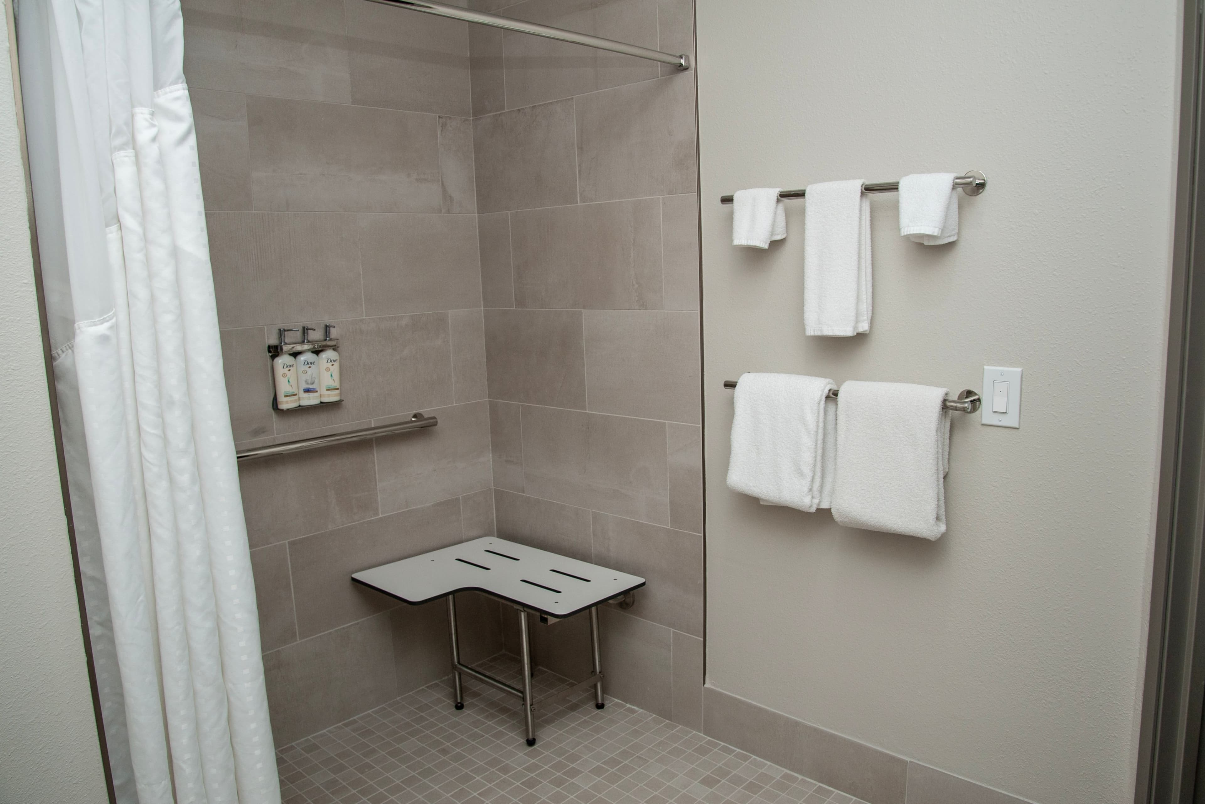 Holiday Inn Express Tucson-Airport — 11