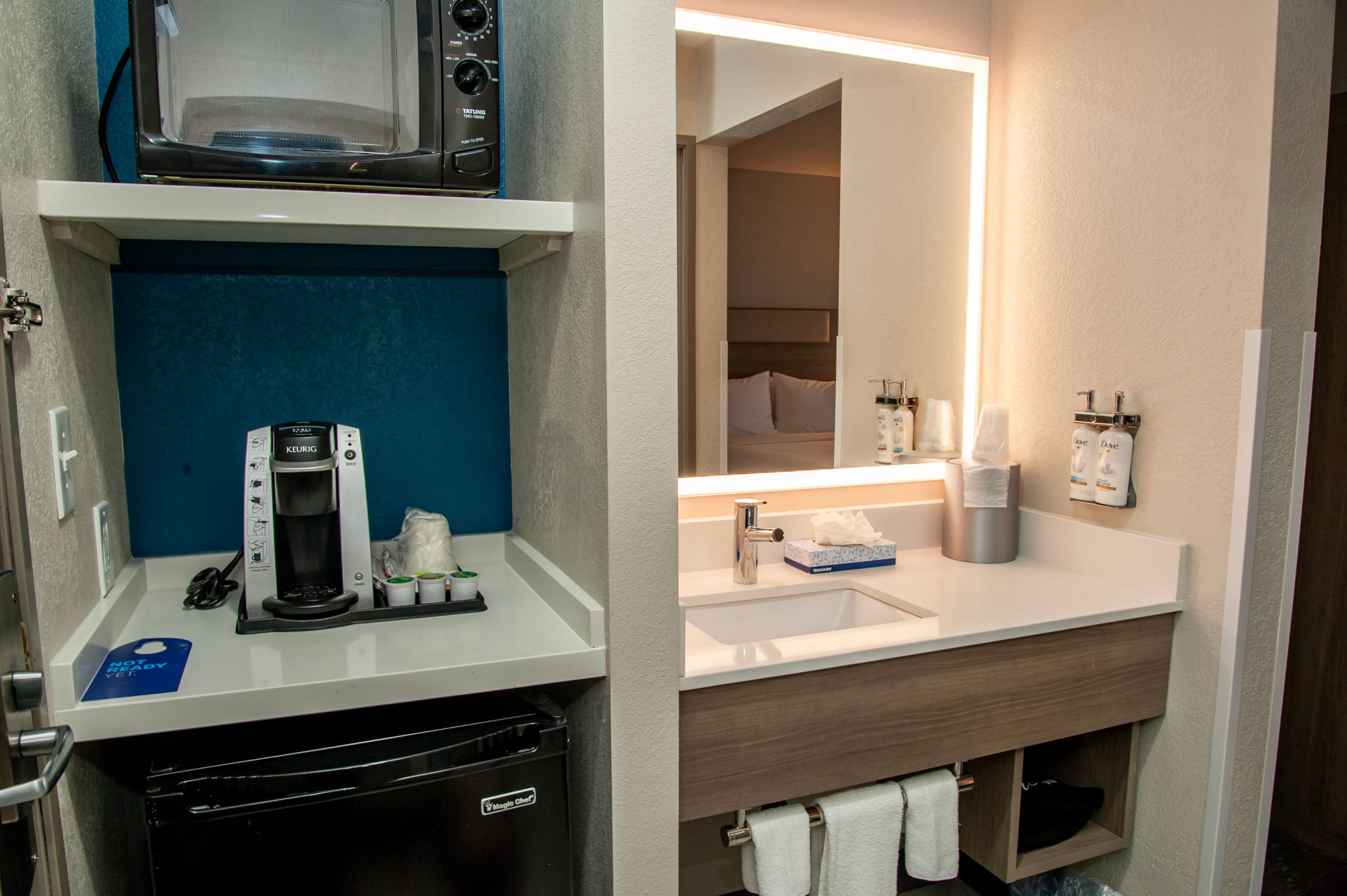 Holiday Inn Express Tucson-Airport - Image 4