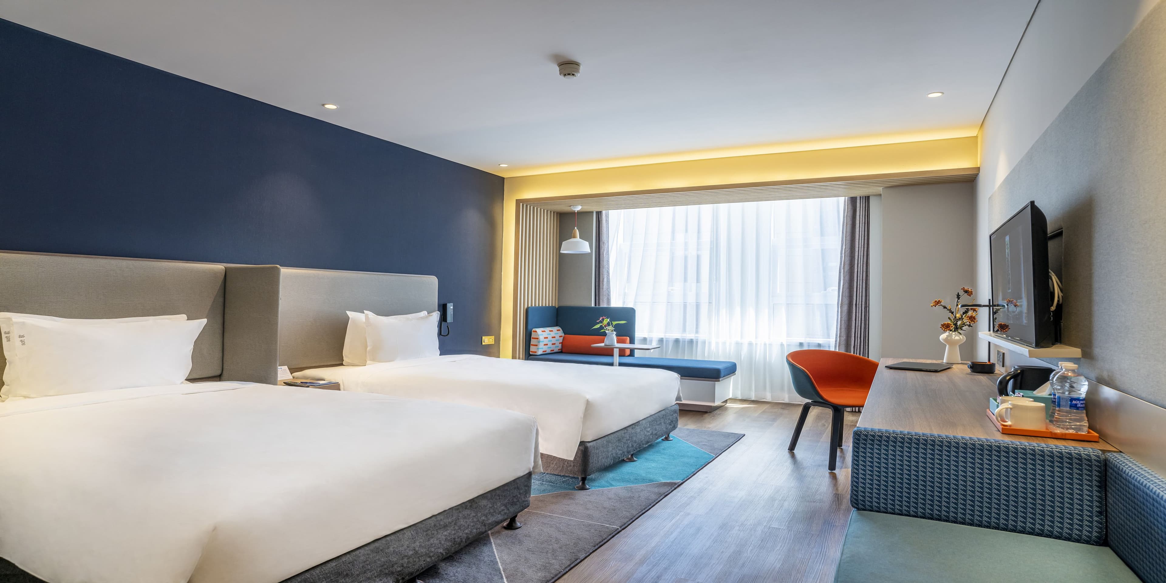 Holiday Inn Express Urumqi Station — 6